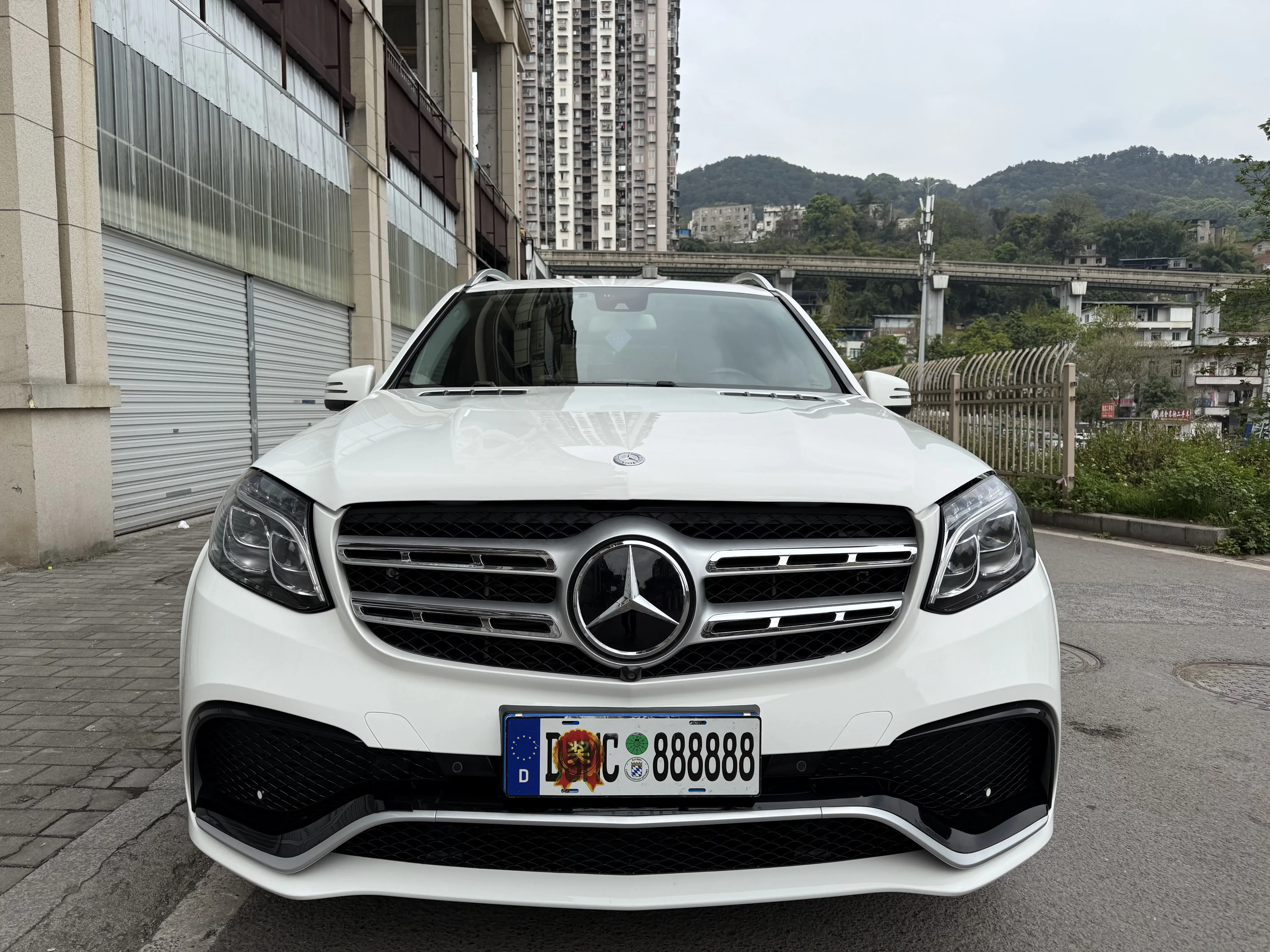 Mercedes-Benz GL Class