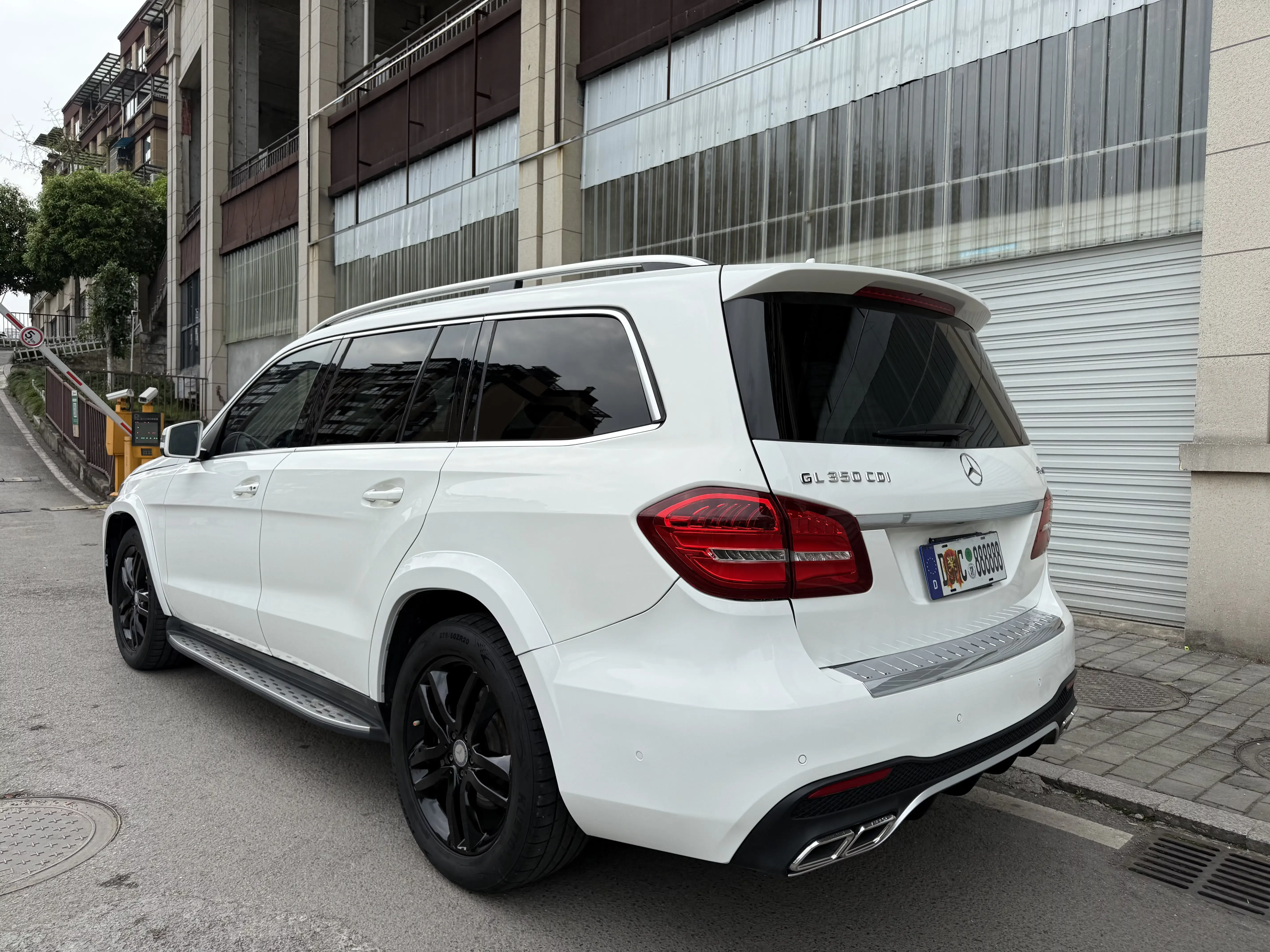 Mercedes-Benz GL Class