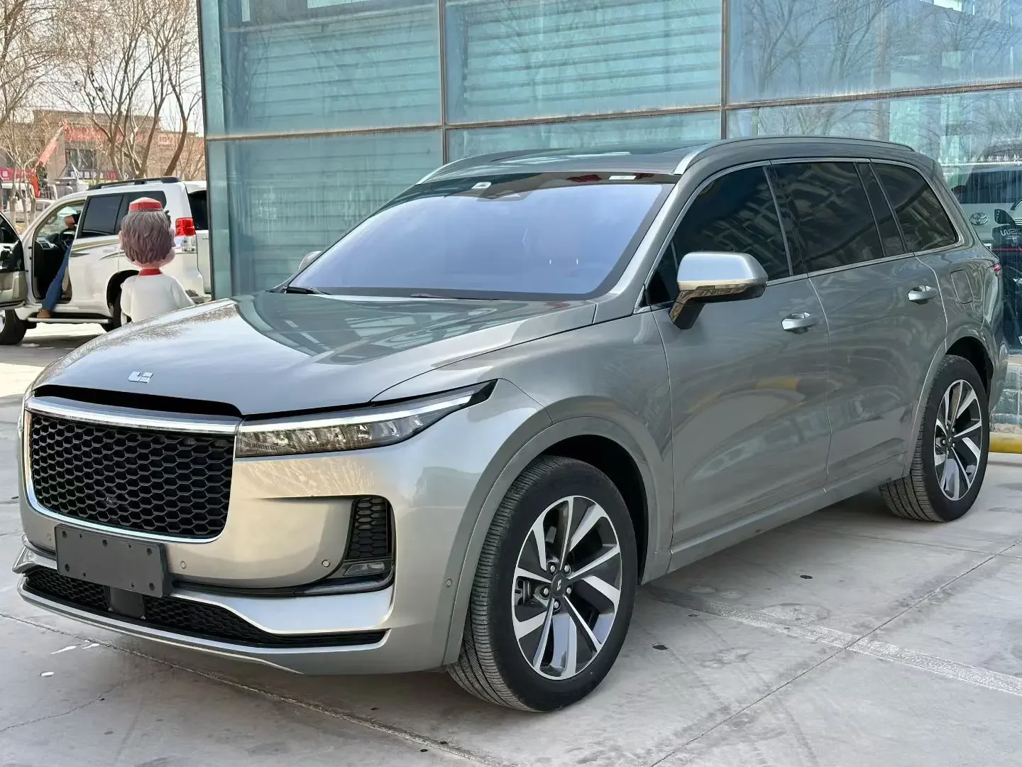Li ONE (Ideal ONE)  из Китая