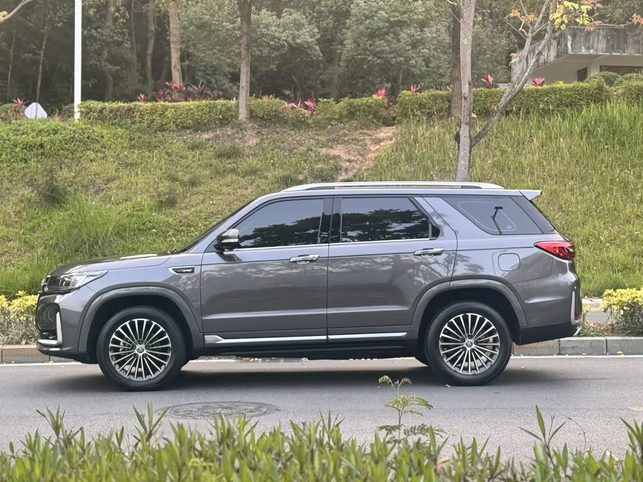 Changan CS95