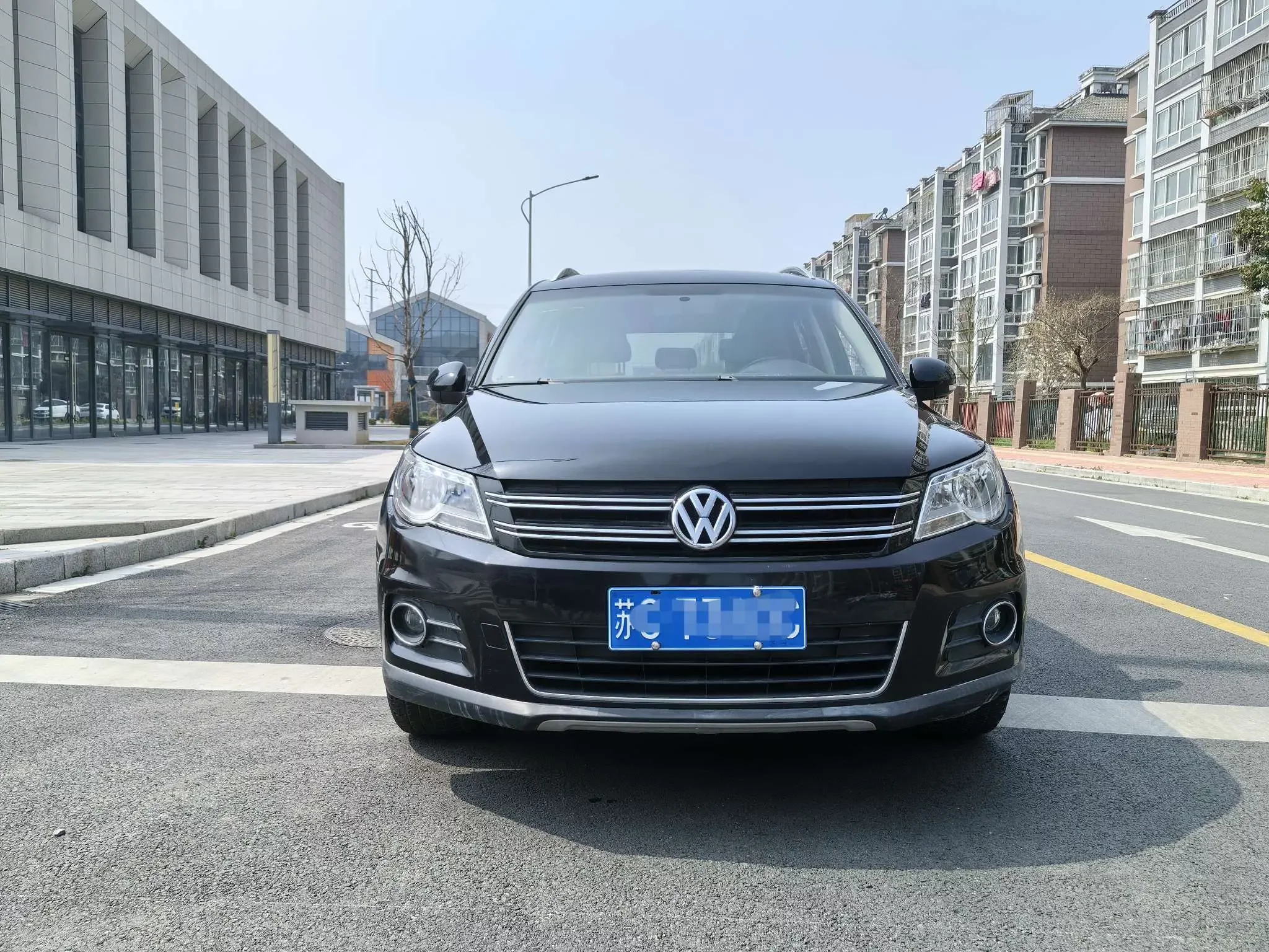 Volkswagen Tiguan (Tharu)