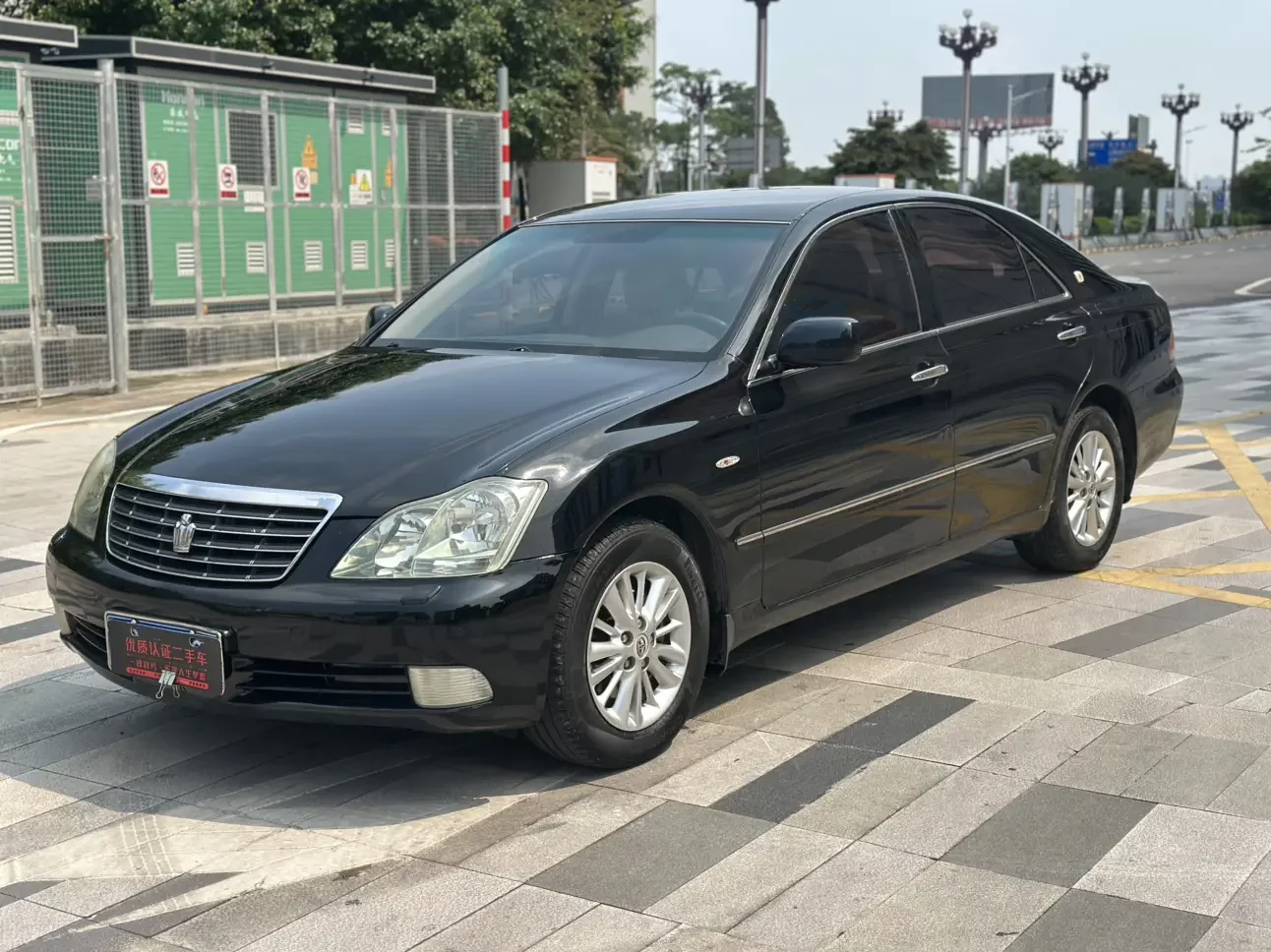 Toyota crown