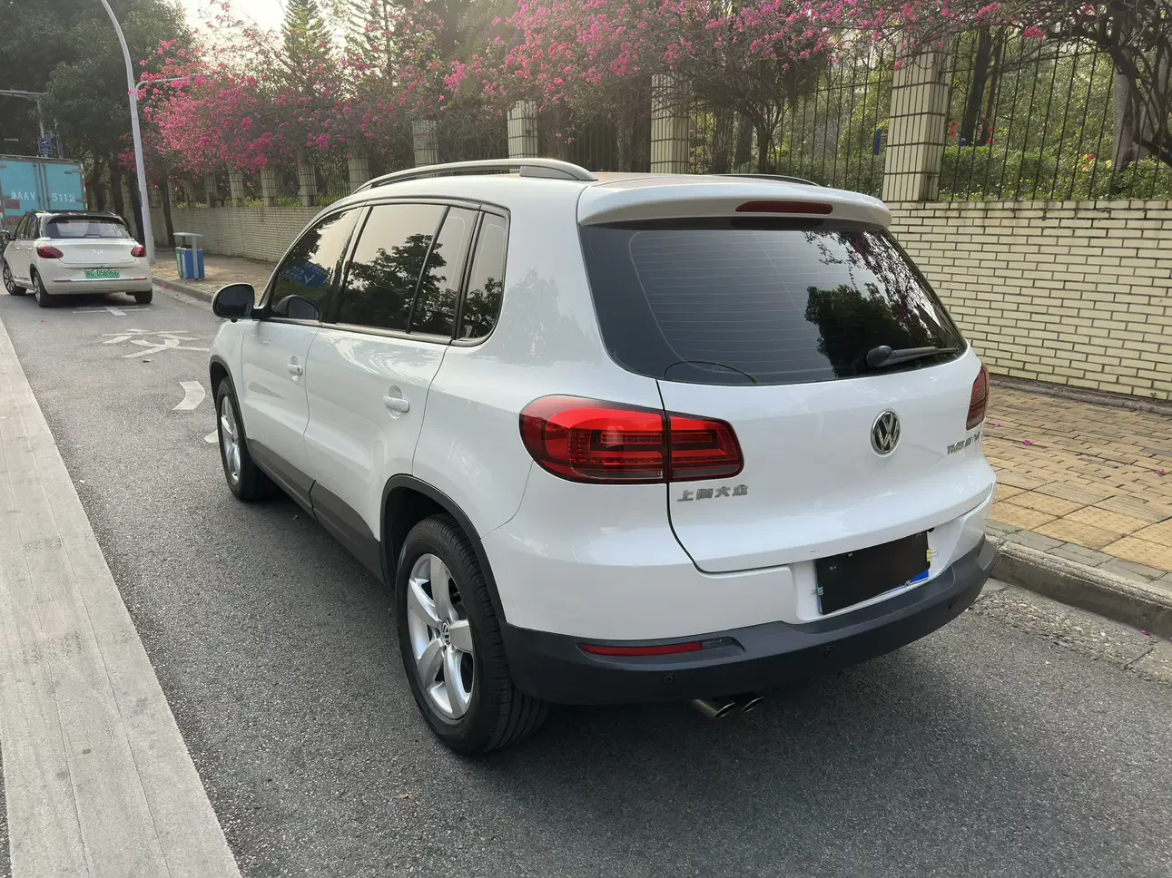 Volkswagen Tiguan (Tharu)