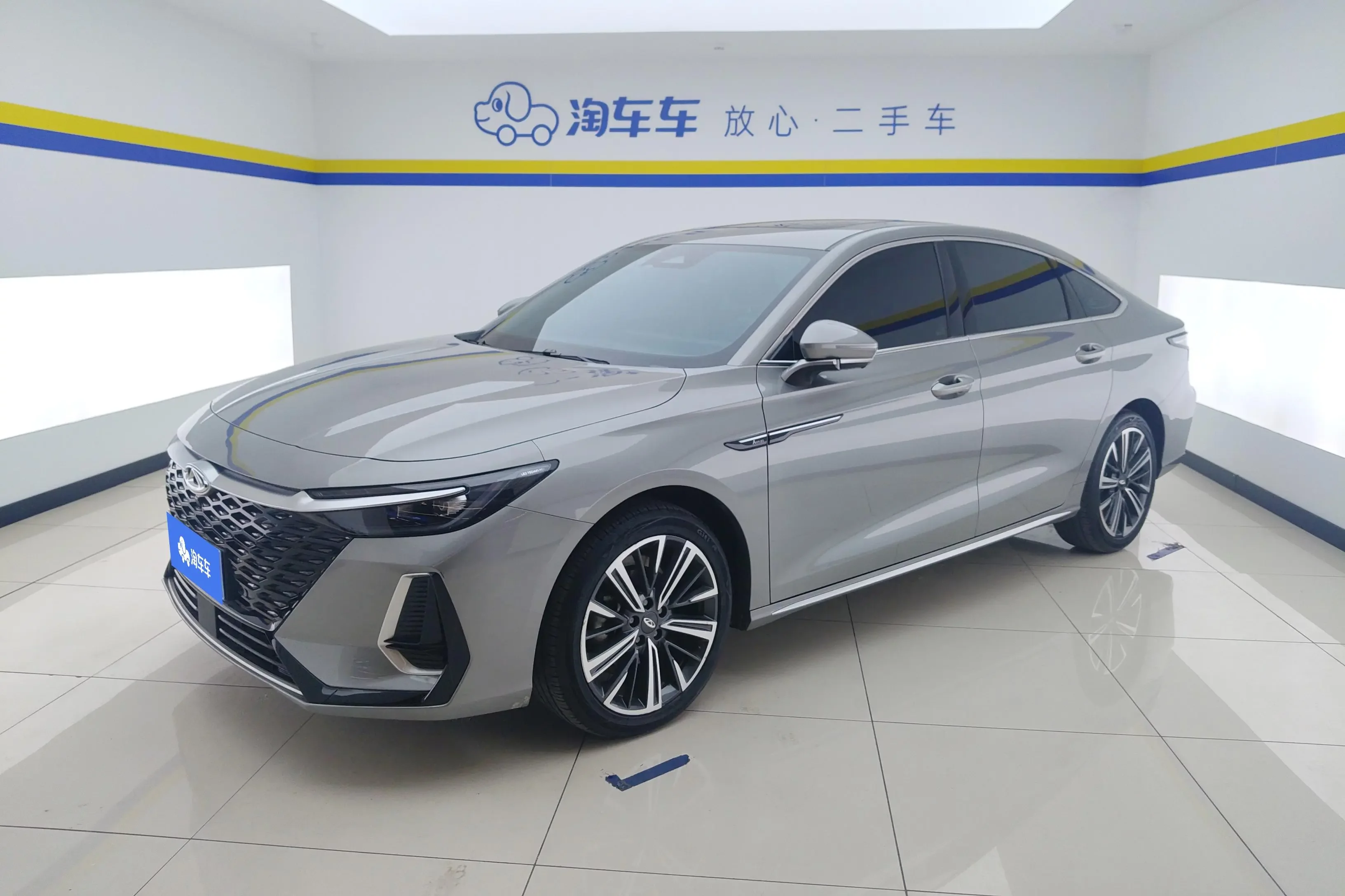 Chery Arrizo 8