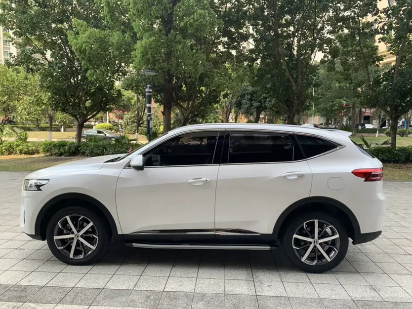 Haval F7