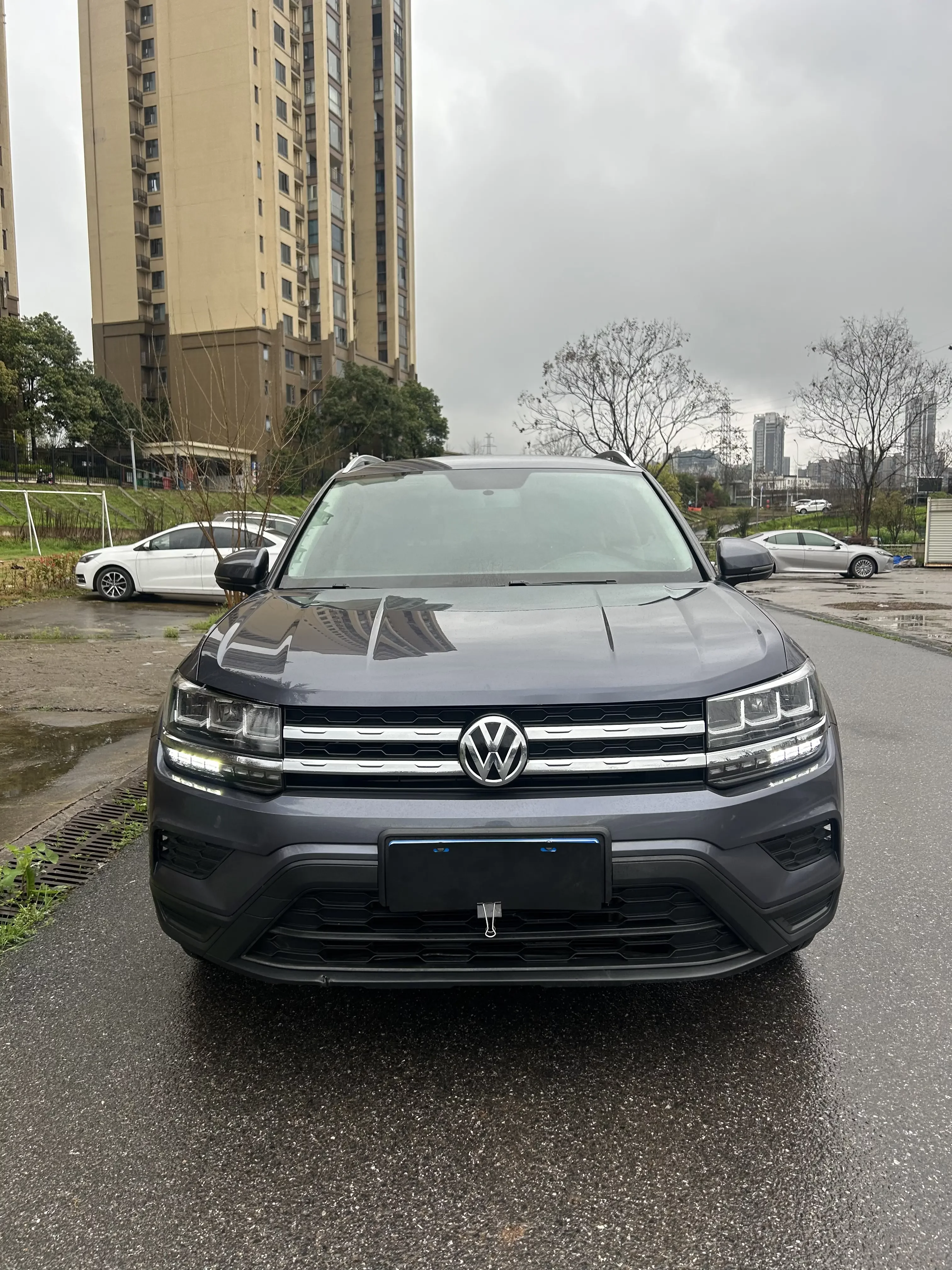 Volkswagen Tharu