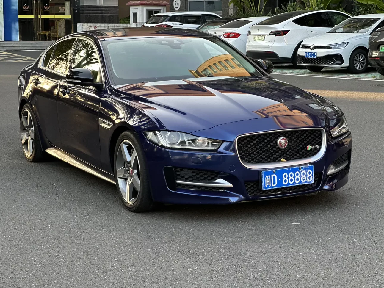 Jaguar XE