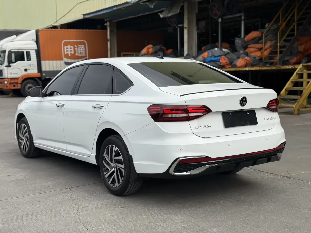 Volkswagen Lavida