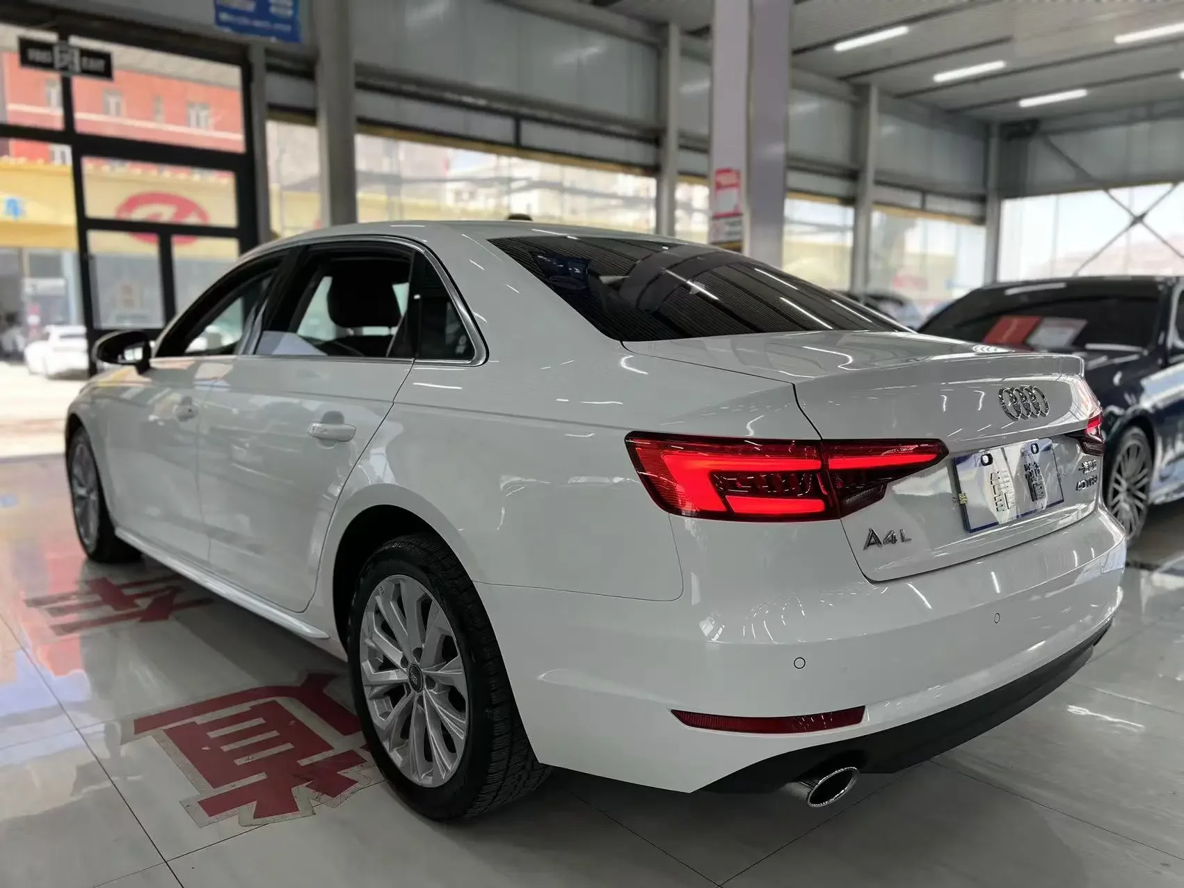 Audi A4L