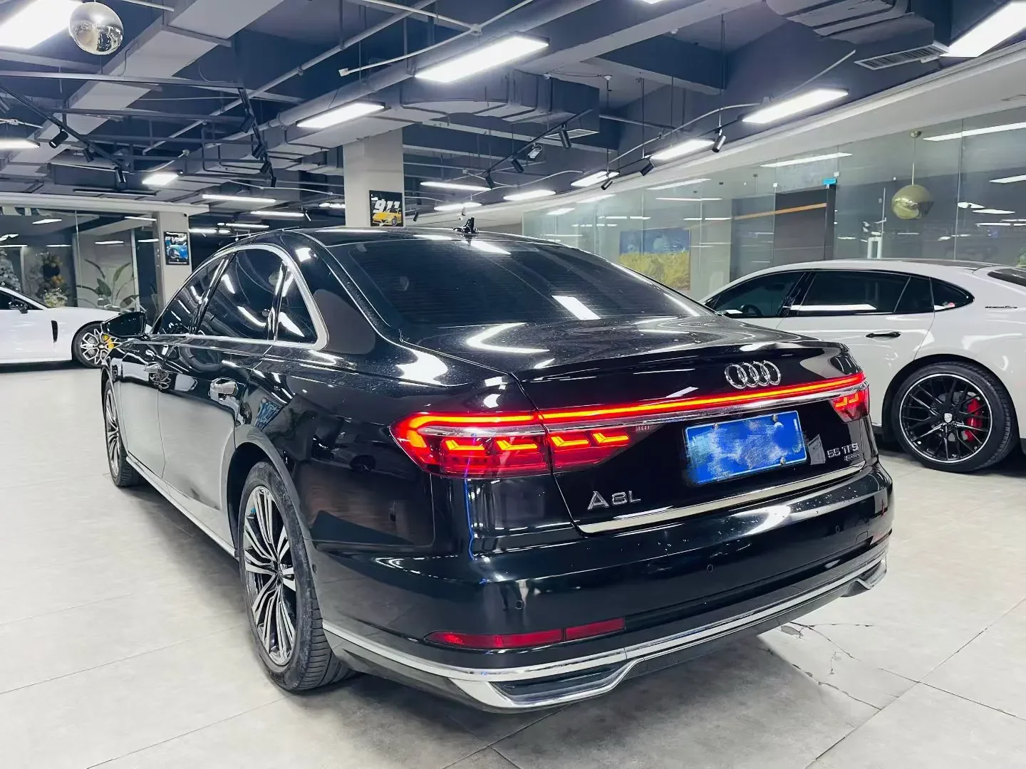 Audi A8