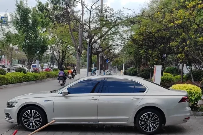 Volkswagen Hui Ang
