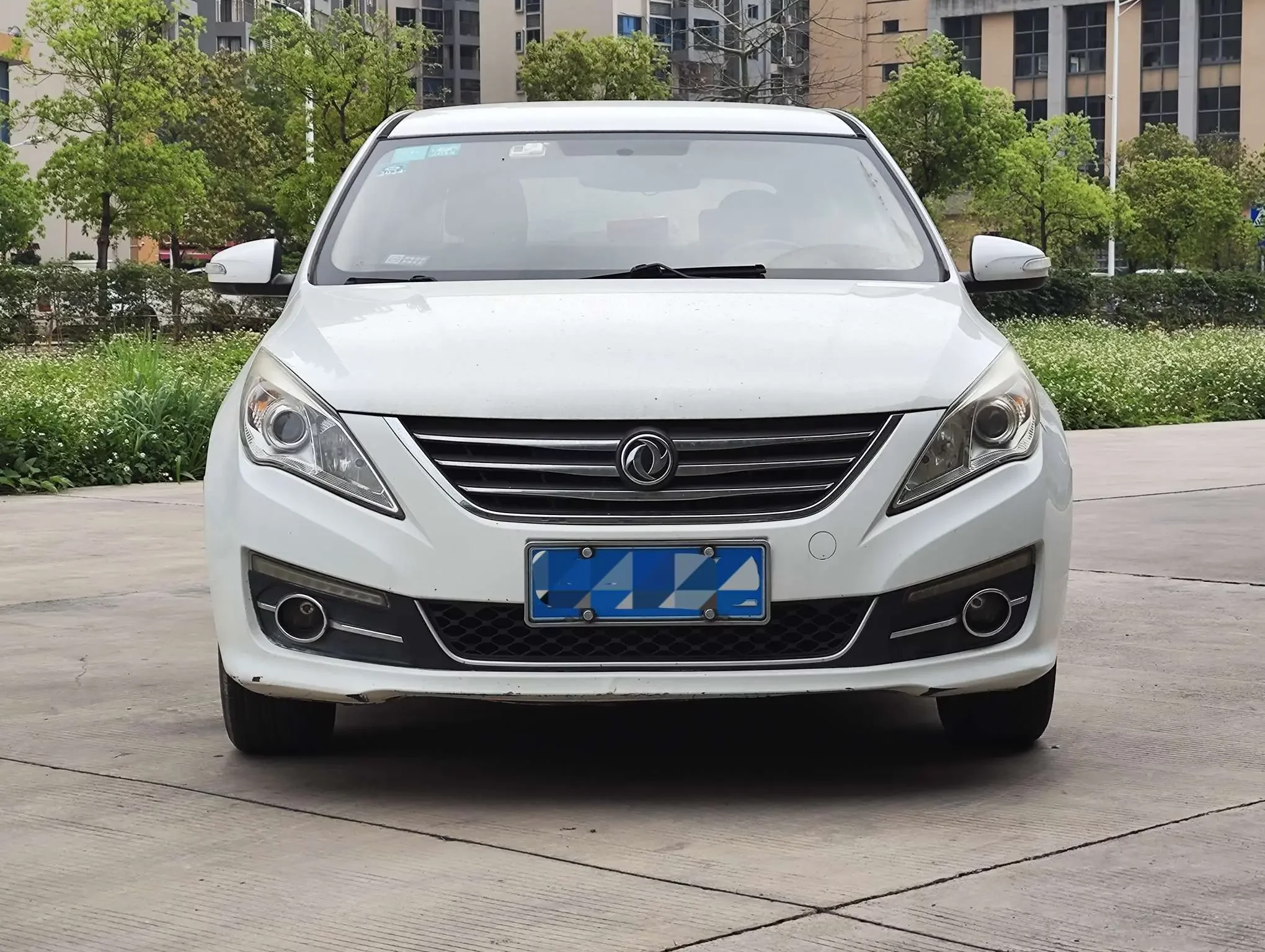 Forthing Jingyi S50