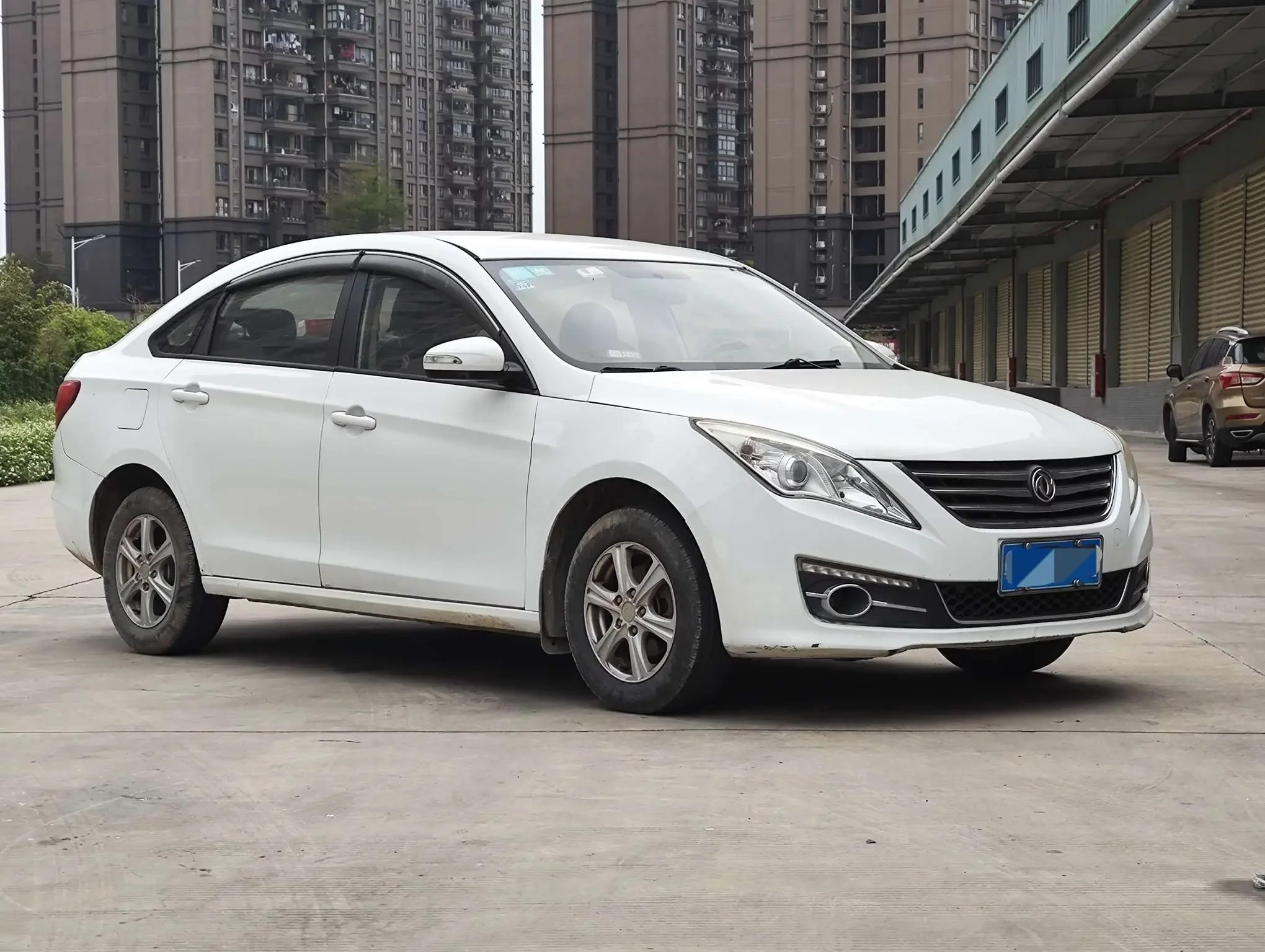 Forthing Jingyi S50