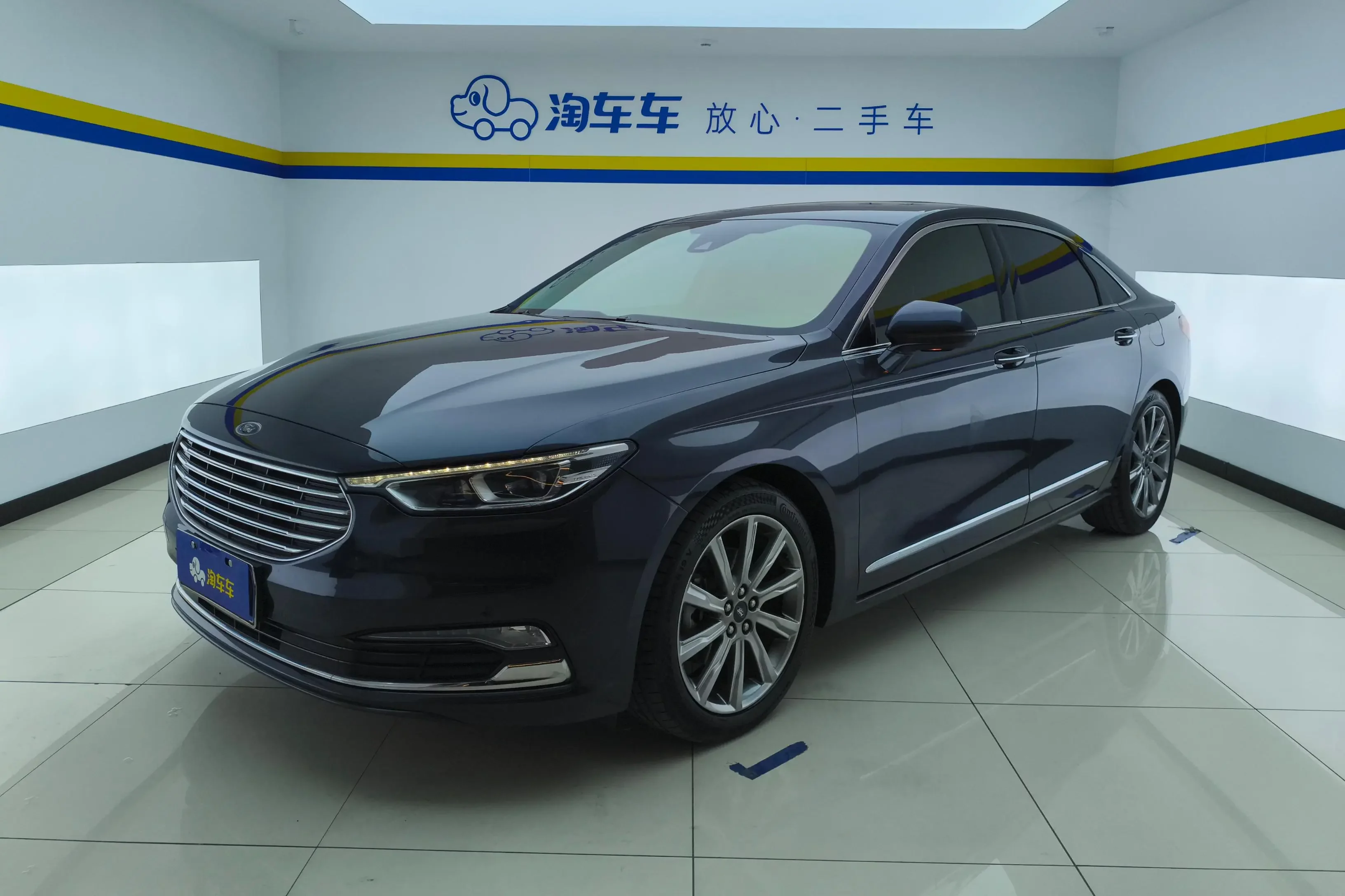 Ford Taurus