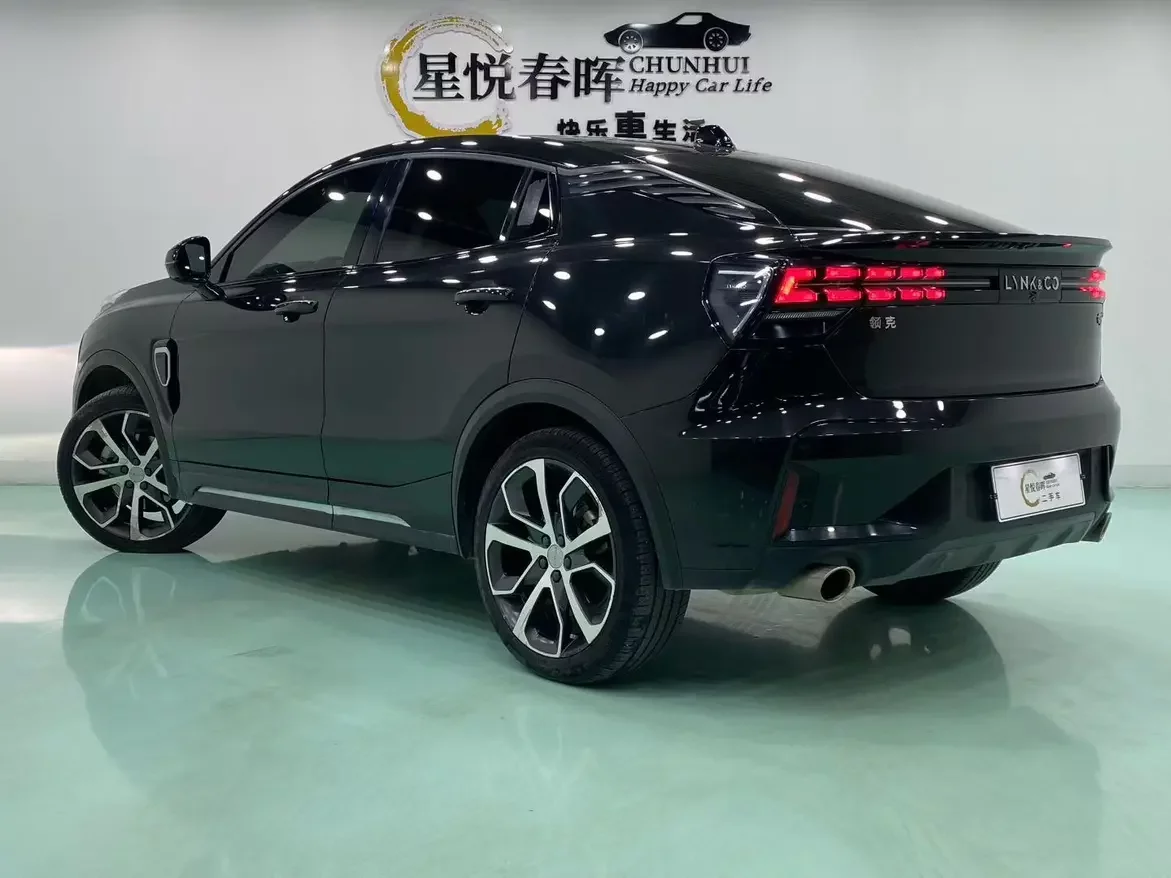 Lynk & Co 05