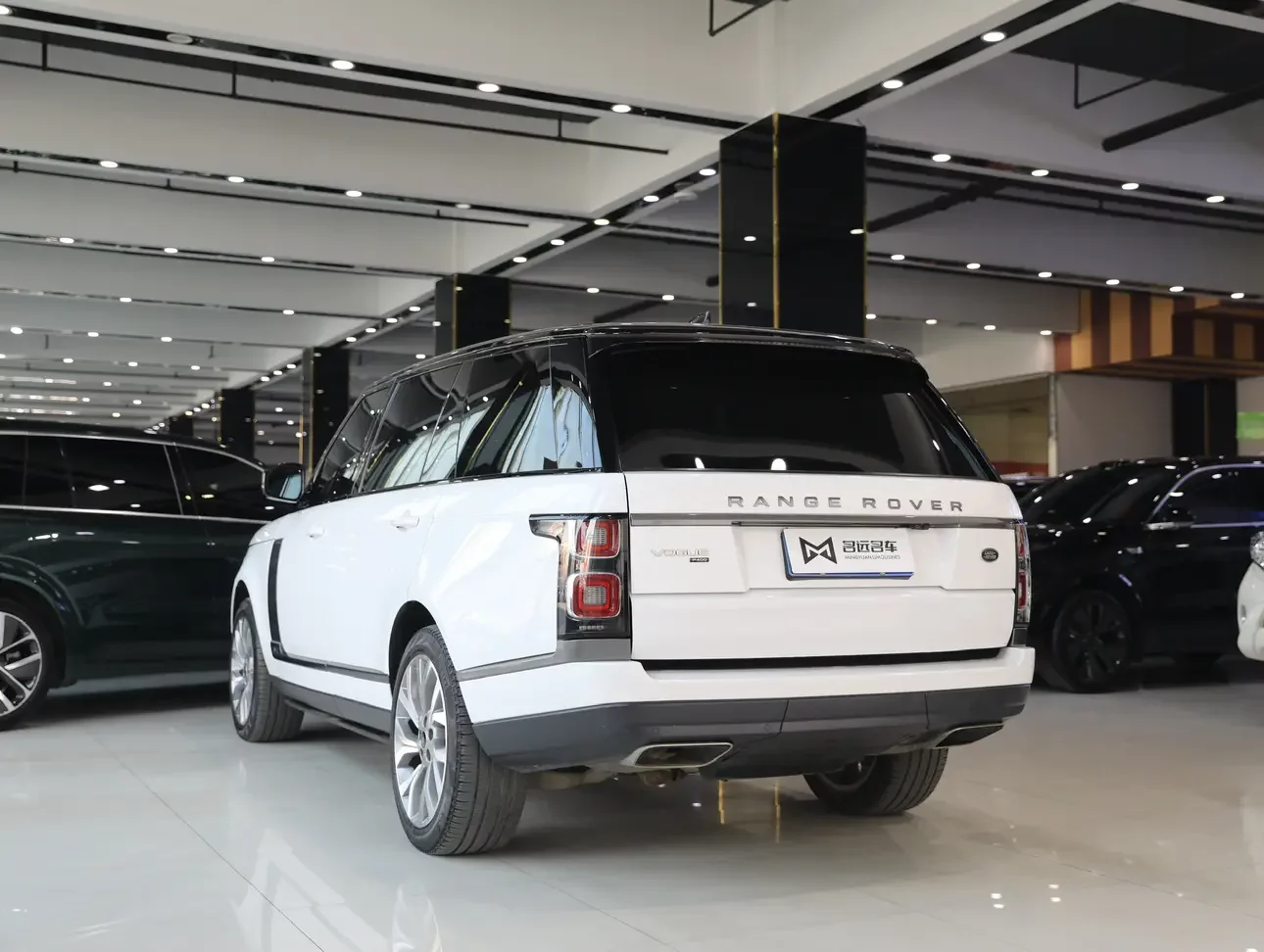 Land Rover range rover