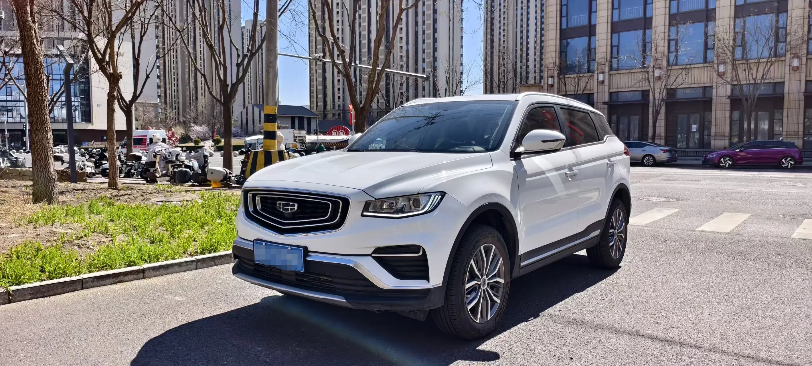 Geely Atlas