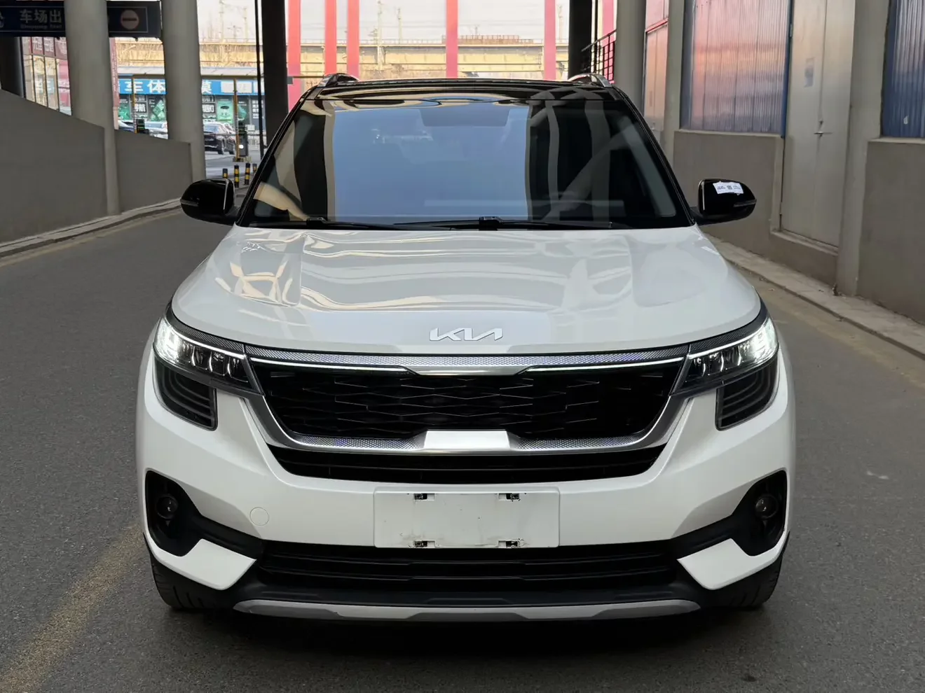 Kia Run proudly