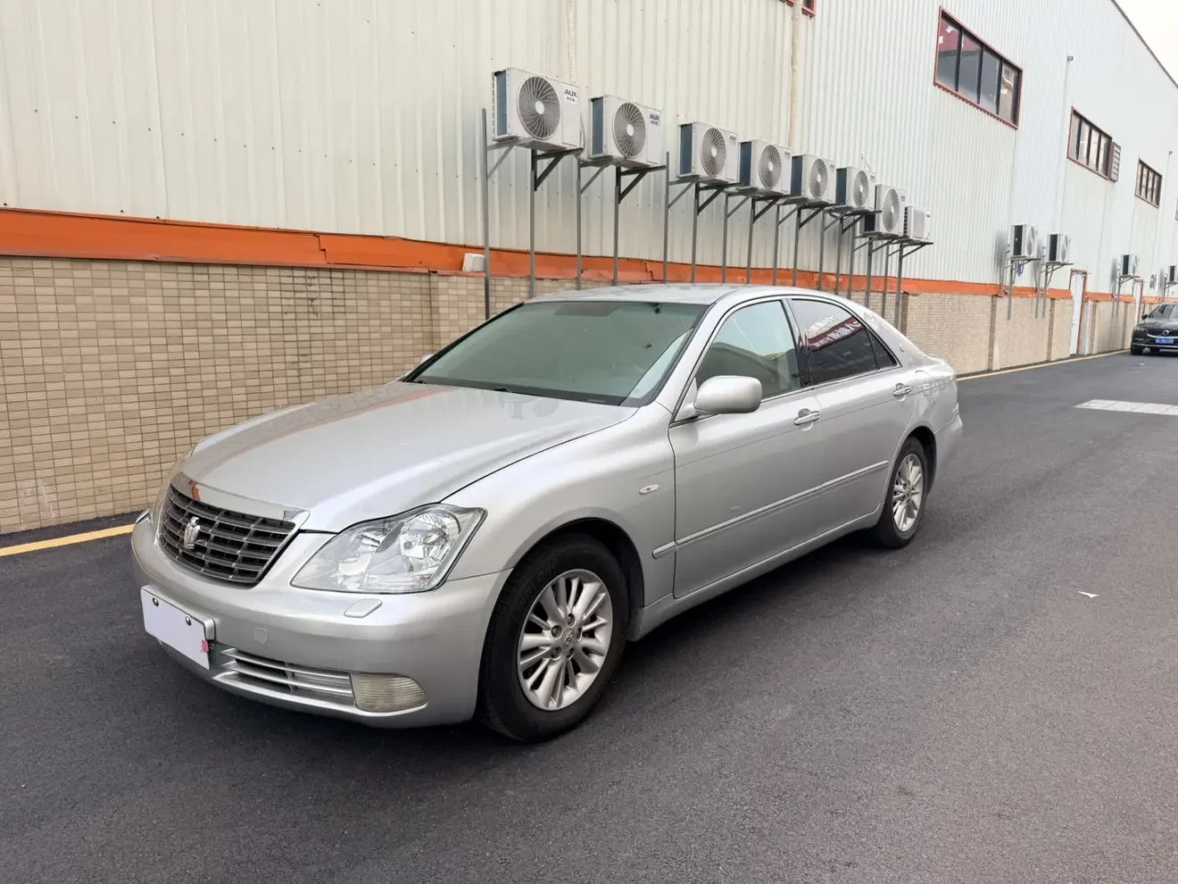 Toyota crown