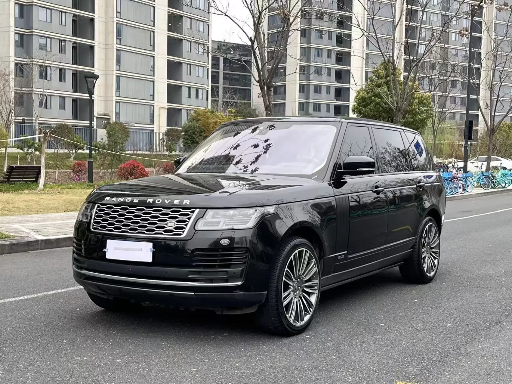Land Rover range rover