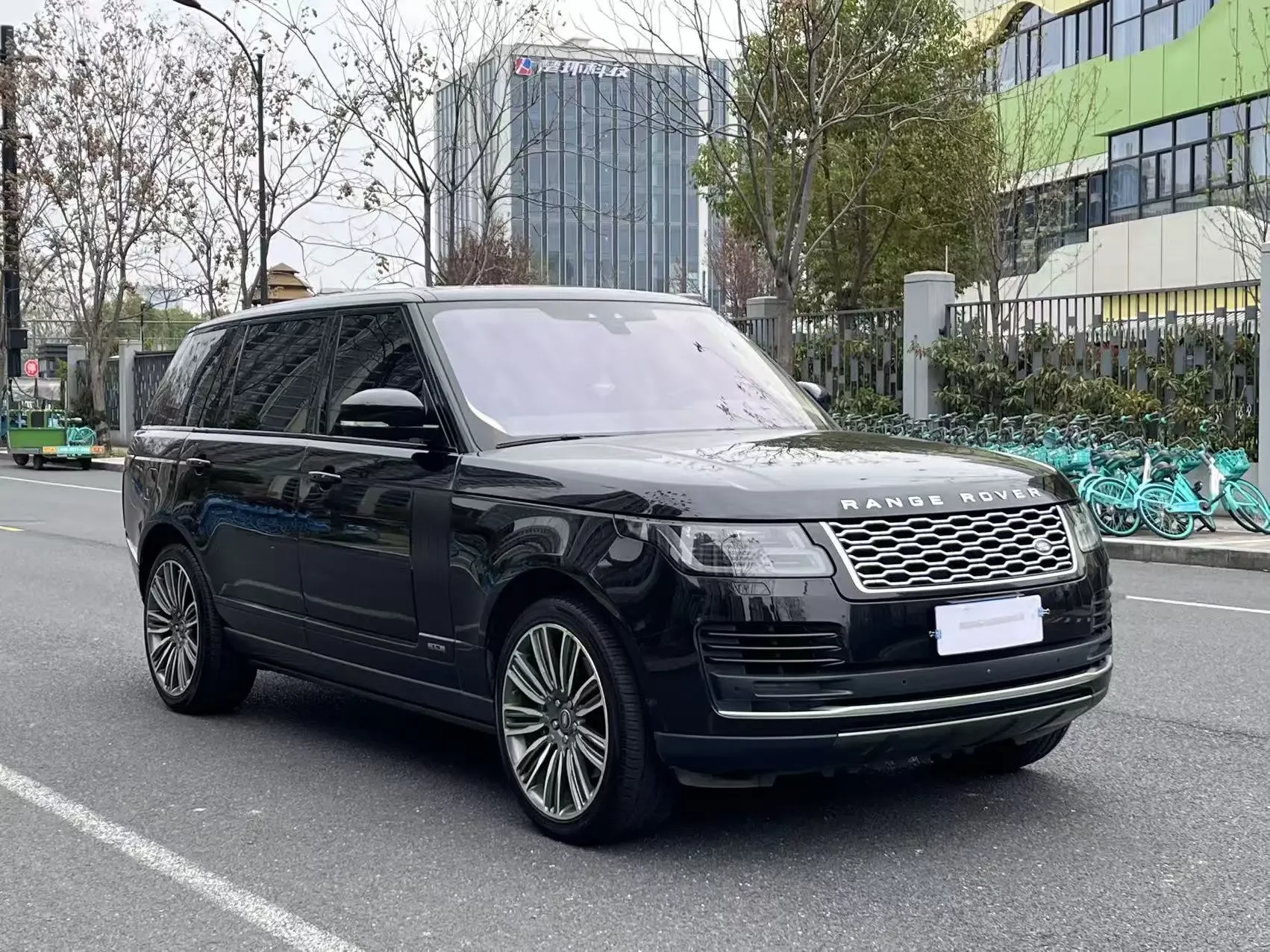 Land Rover range rover
