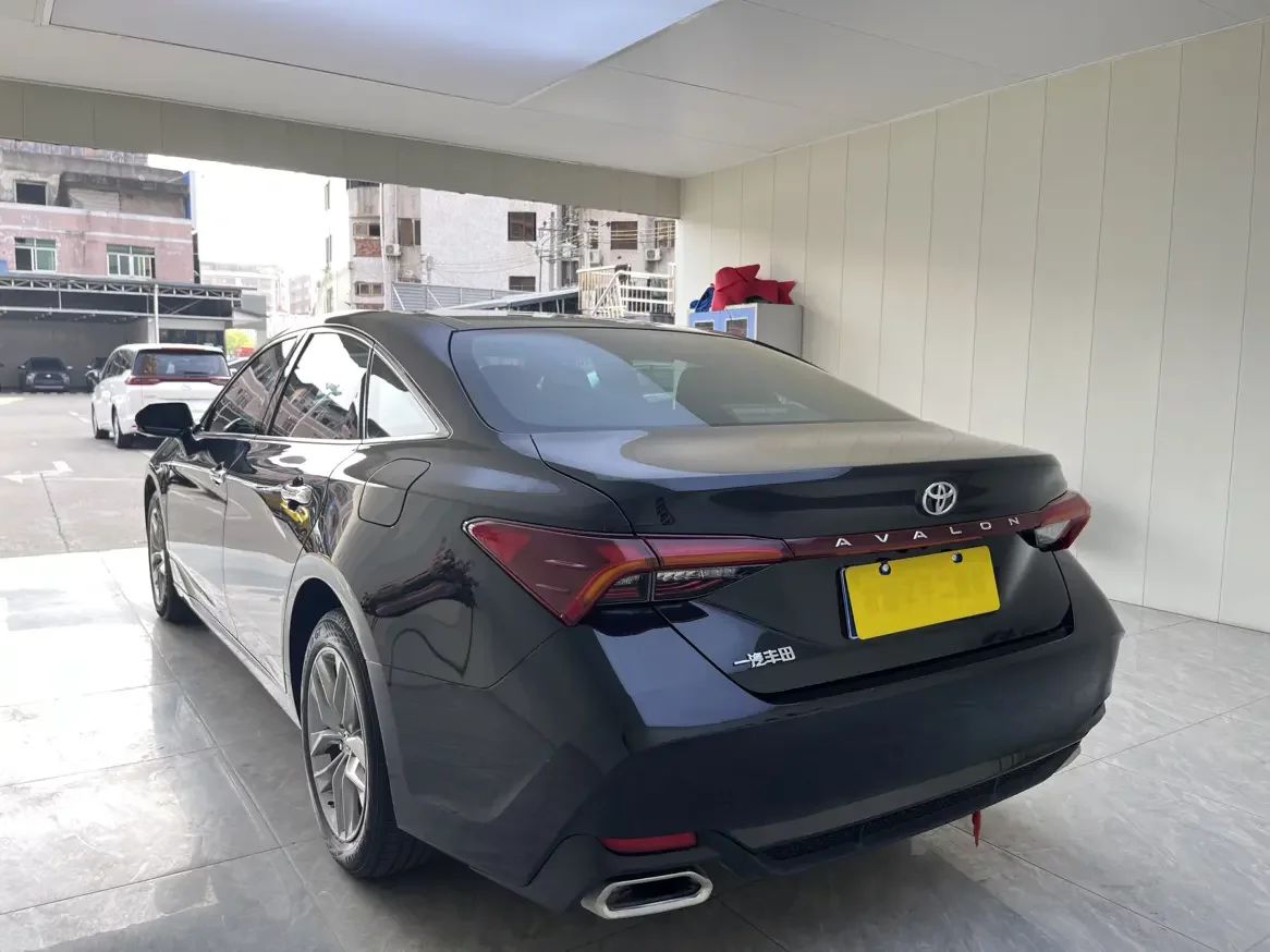 Toyota Avalon