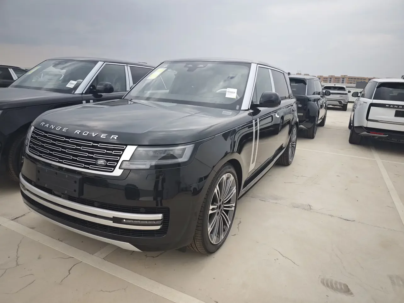 Land Rover range rover