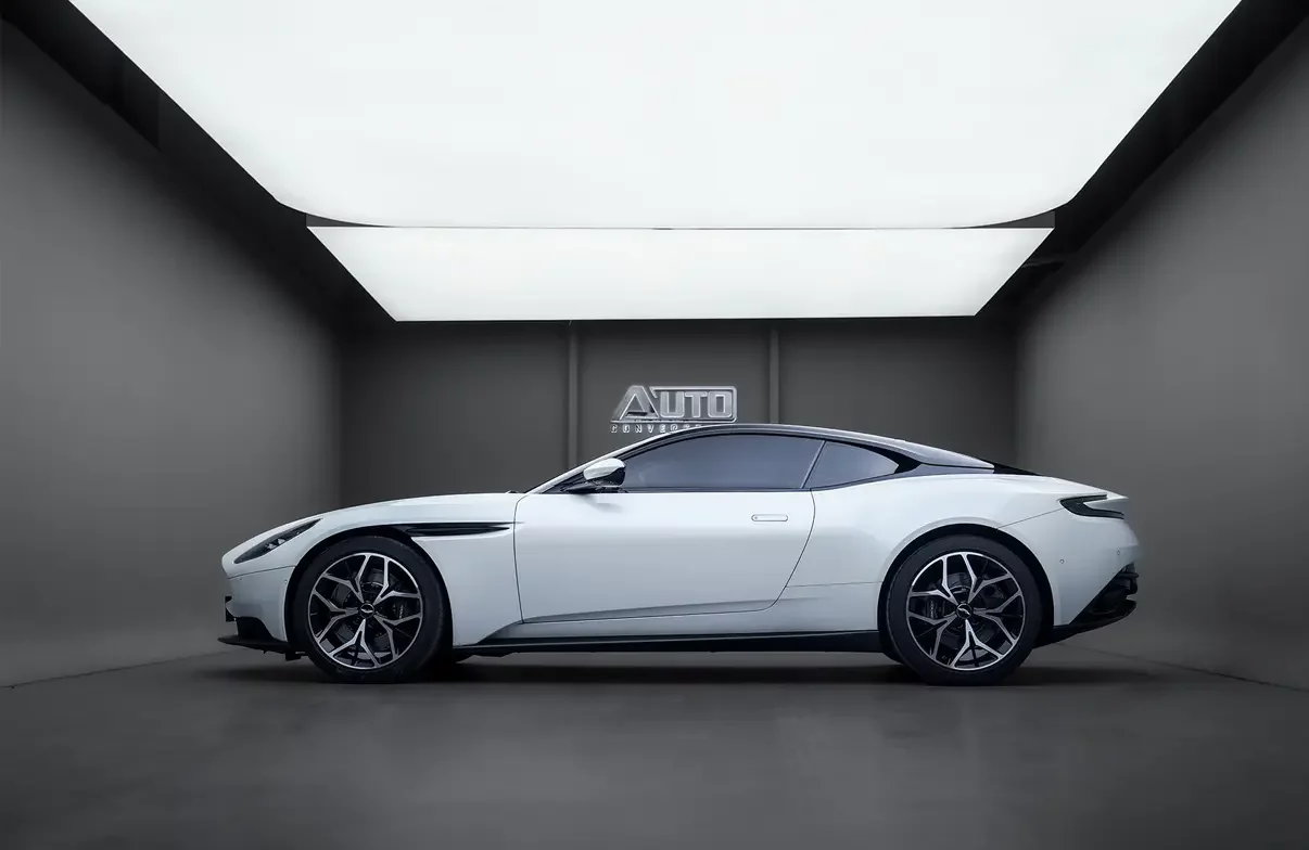 Aston Martin DB11