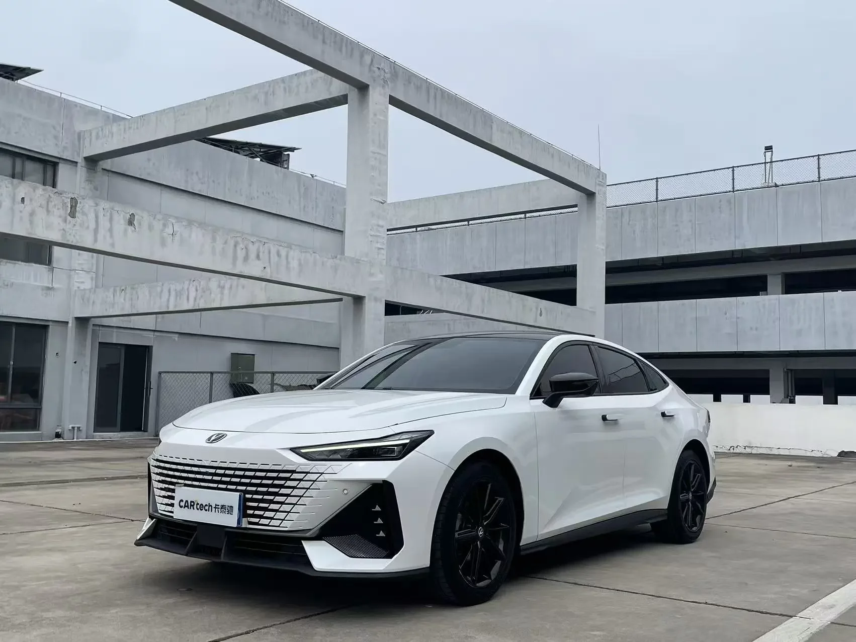 Changan UNI-V