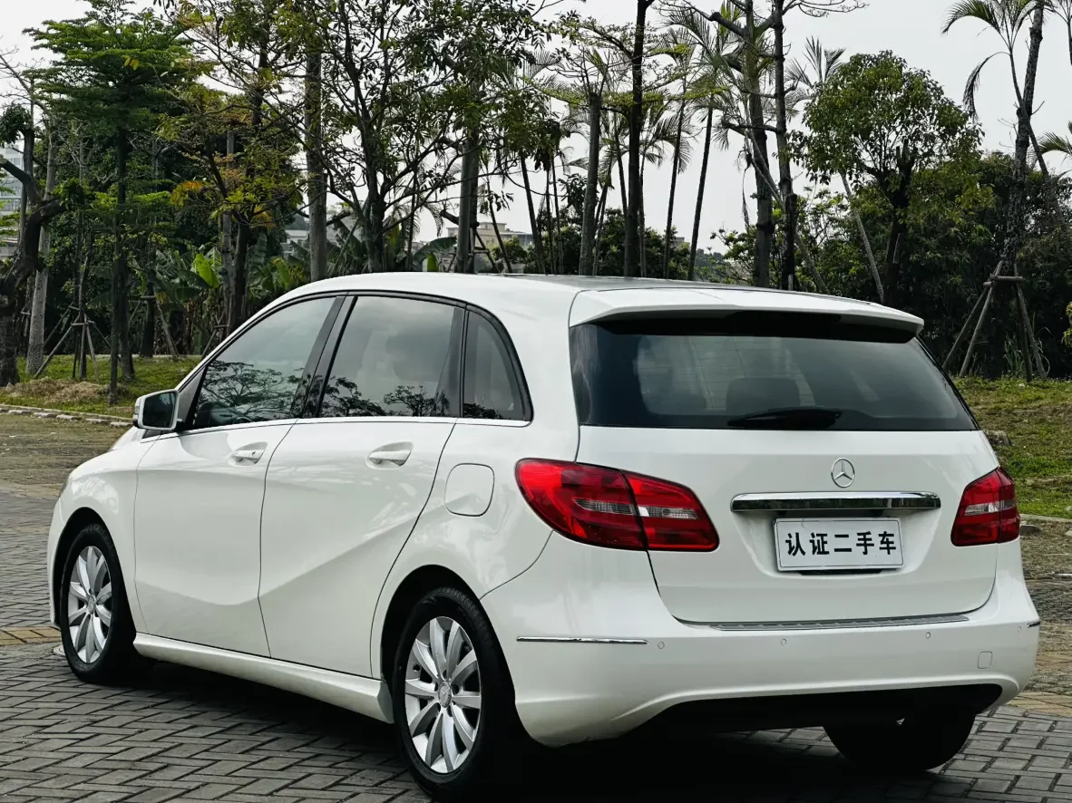 Mercedes-Benz B Class