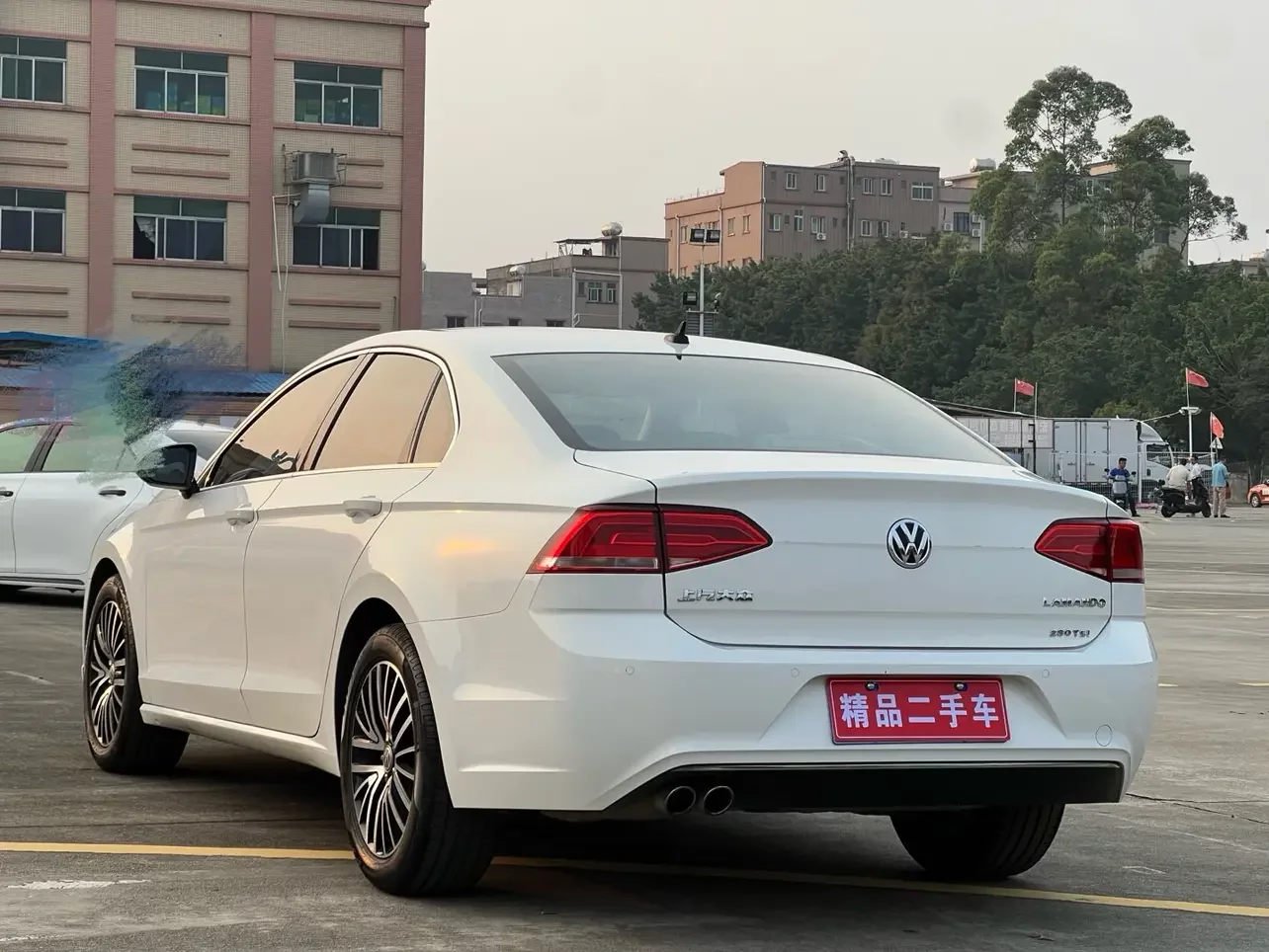 Volkswagen Lamando