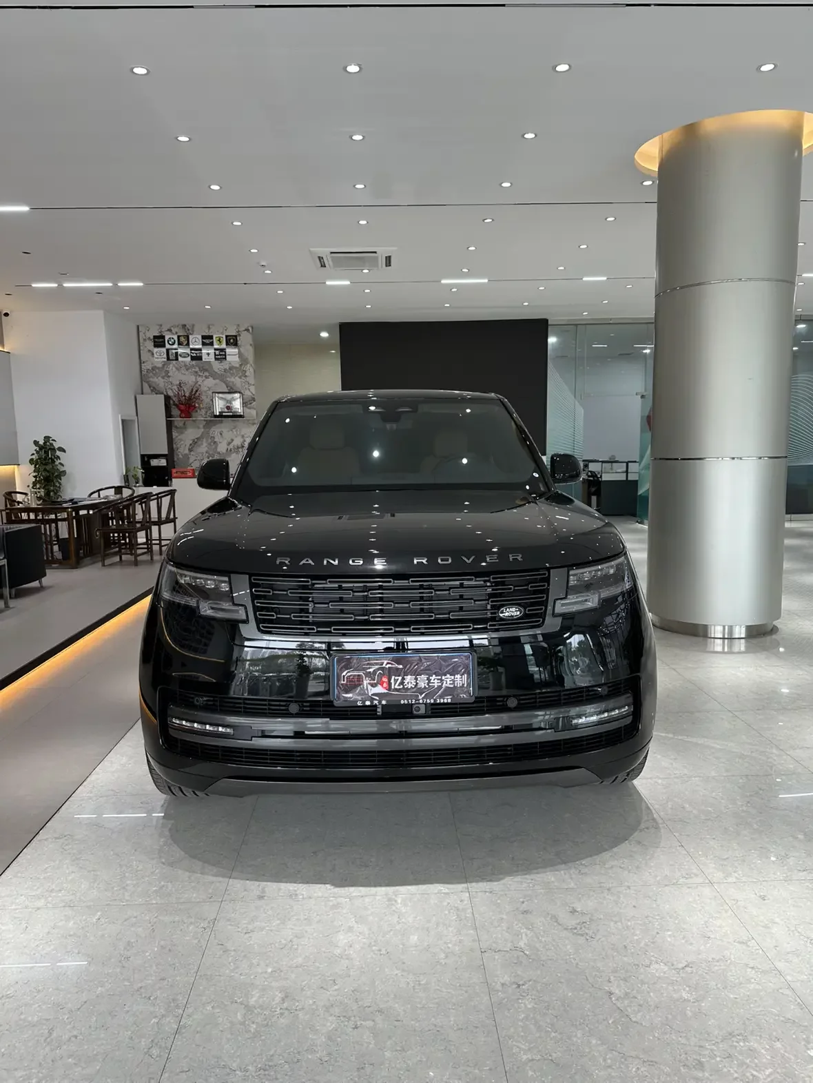 Land Rover range rover