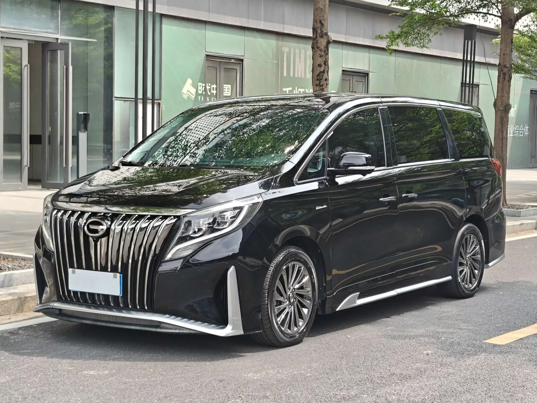 GAC Trumpchi M8