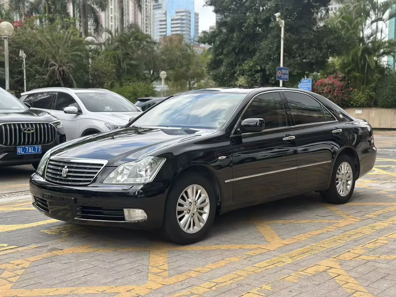 Toyota crown