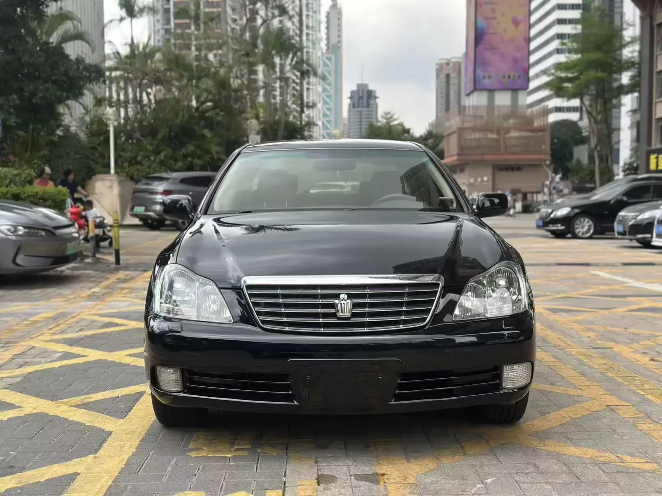 Toyota crown