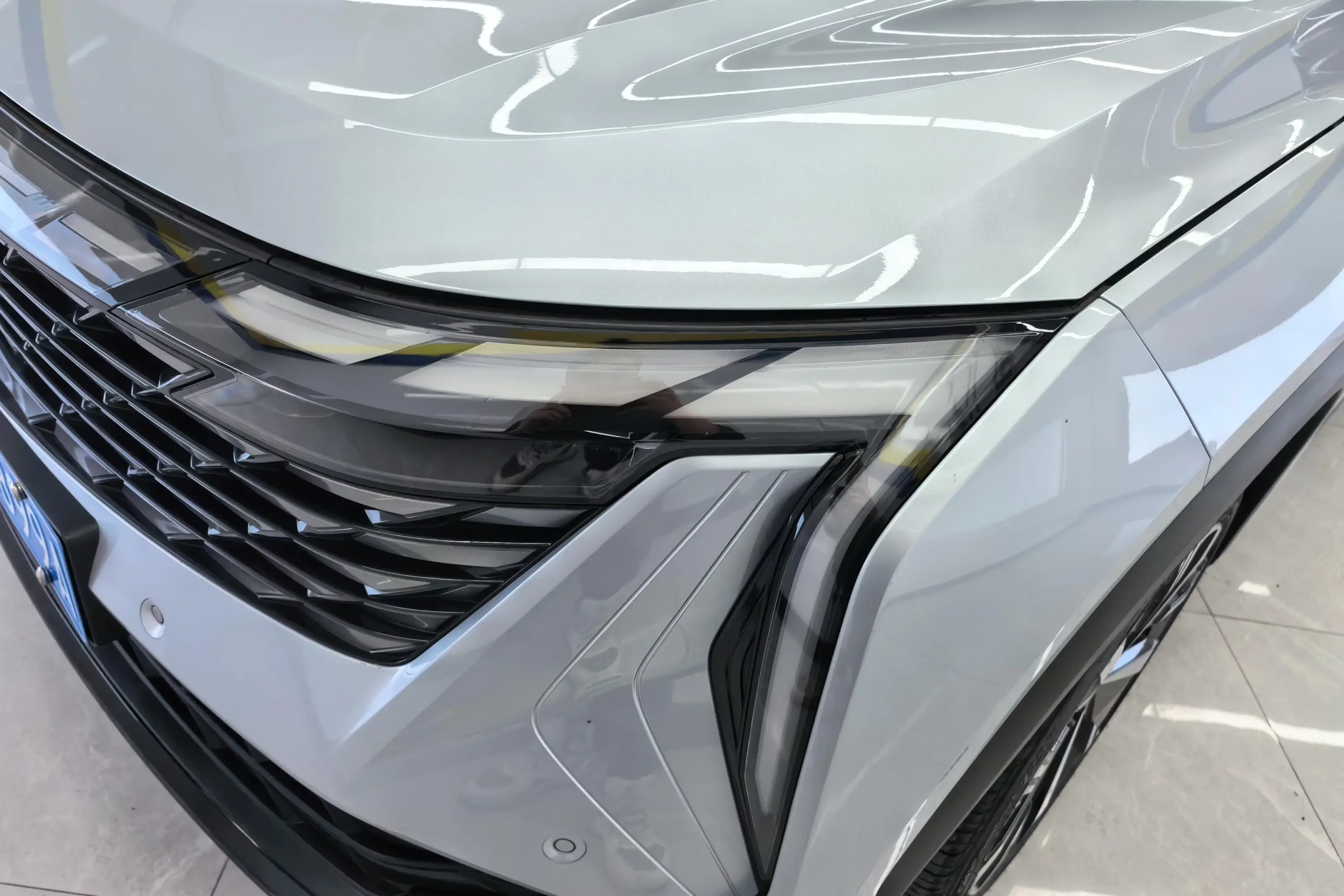 Geely Atlas L