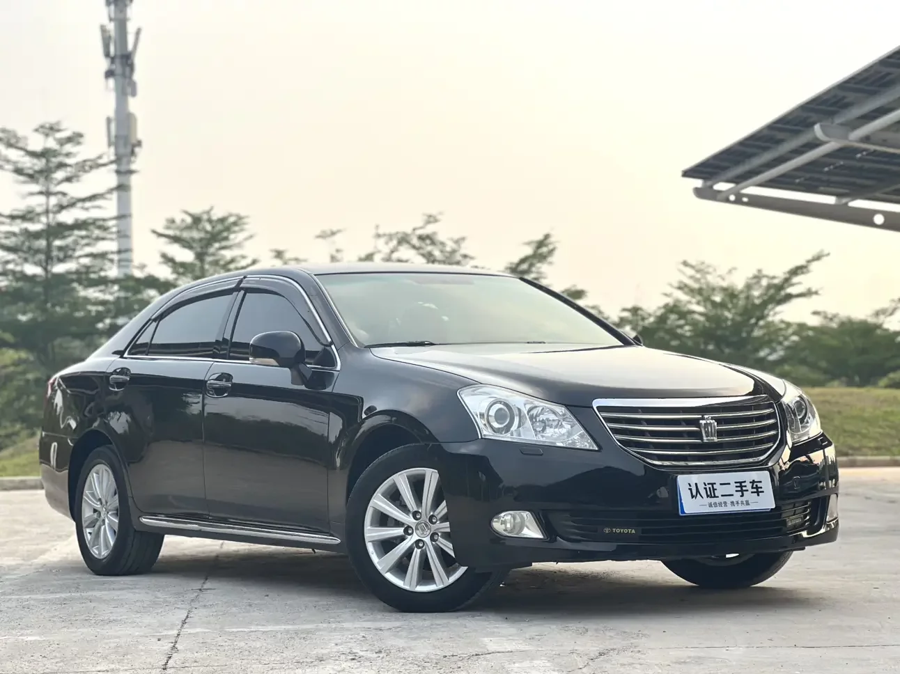 Toyota crown