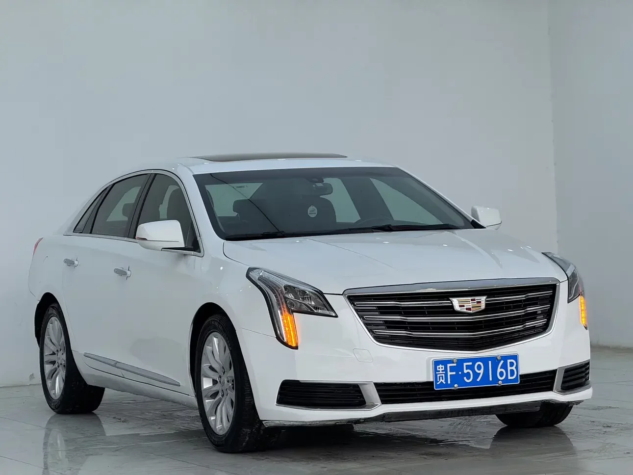 Cadillac XTS