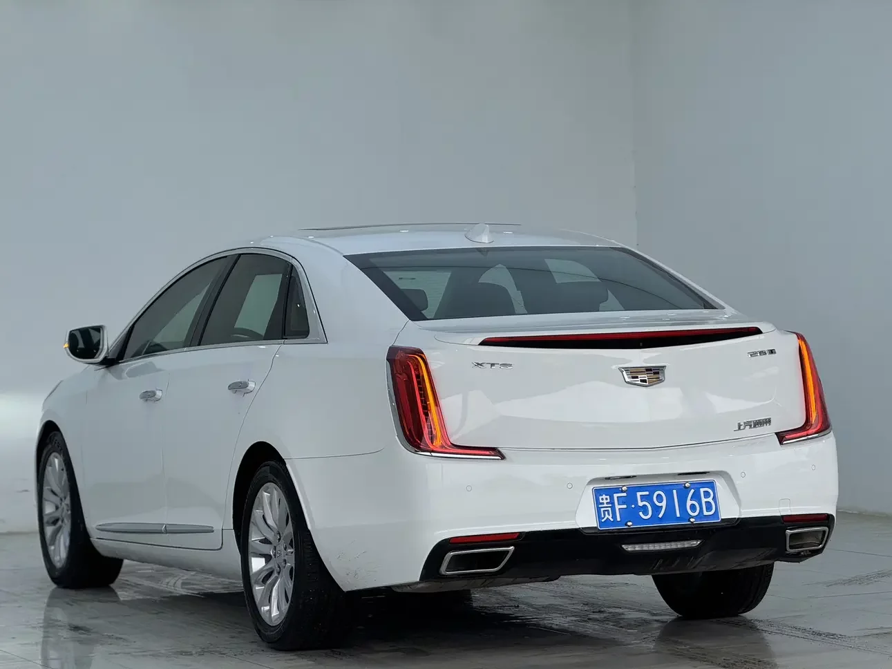 Cadillac XTS