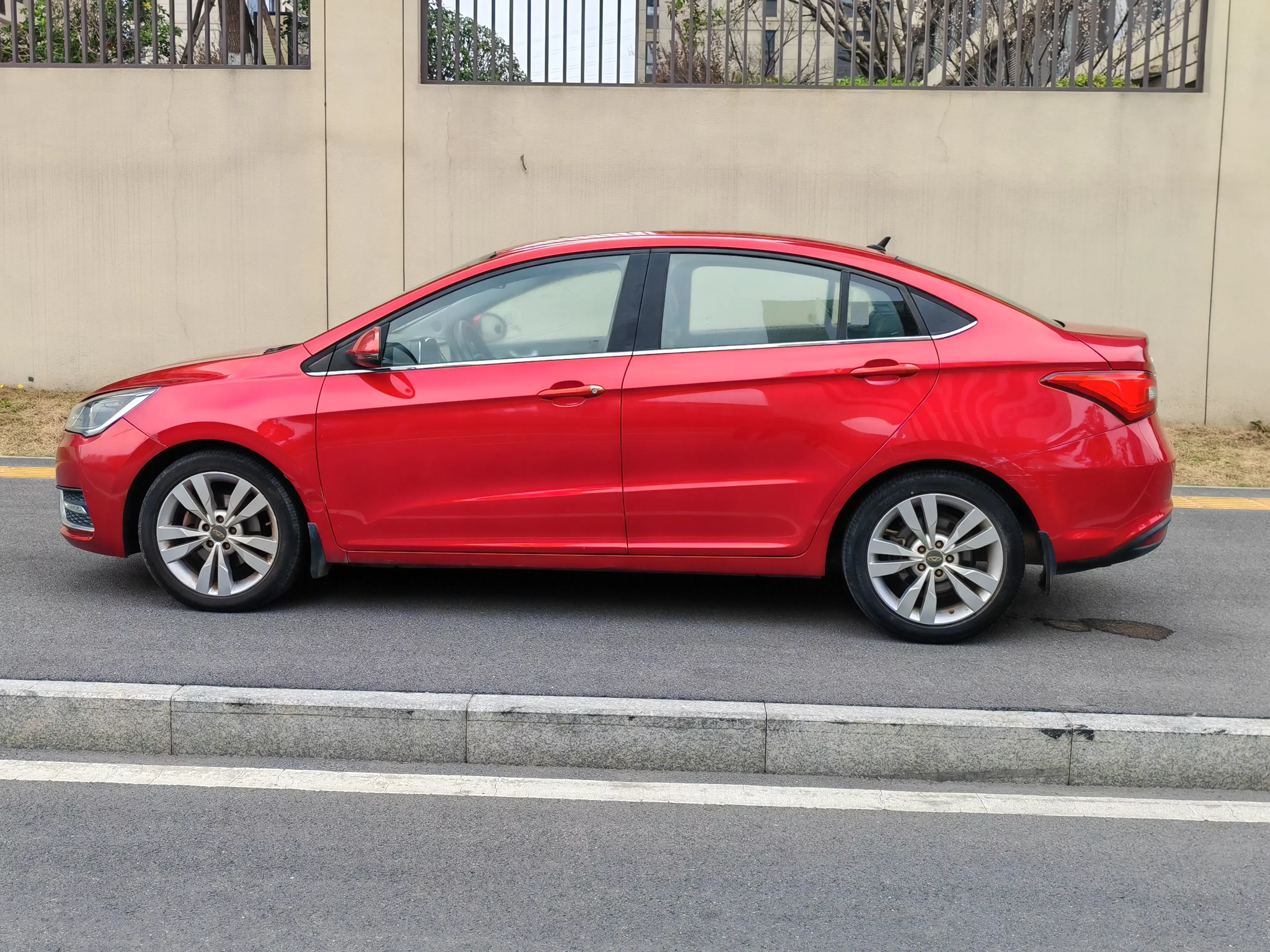 Chery Arrizo 5
