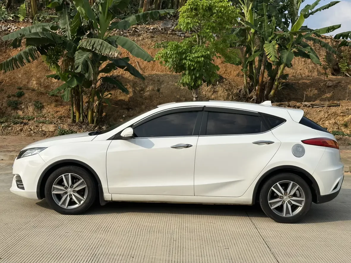 Changan Eado XT