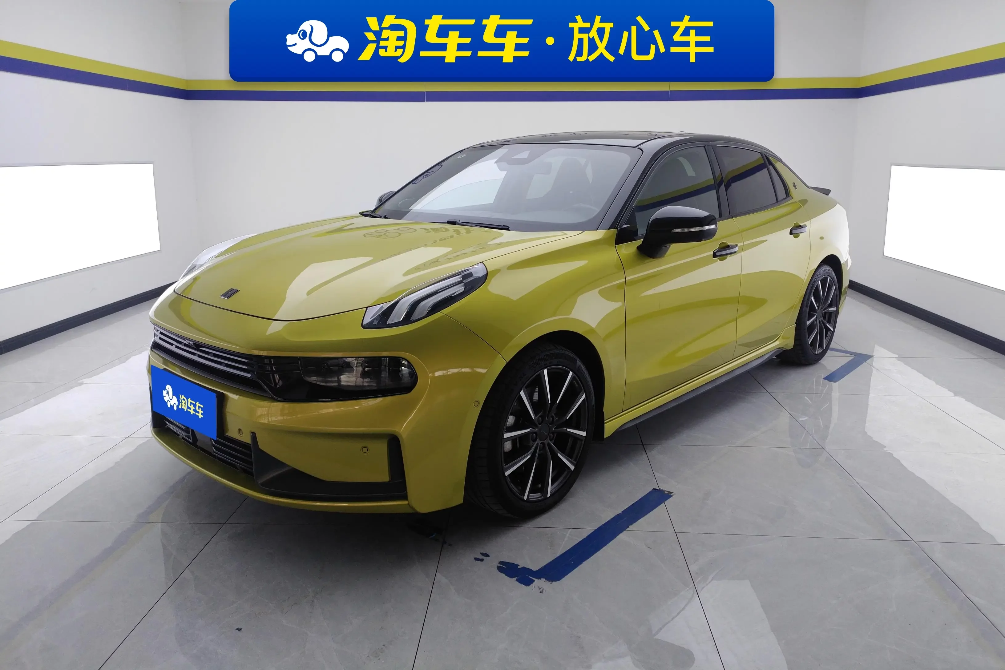 Lynk & Co 03