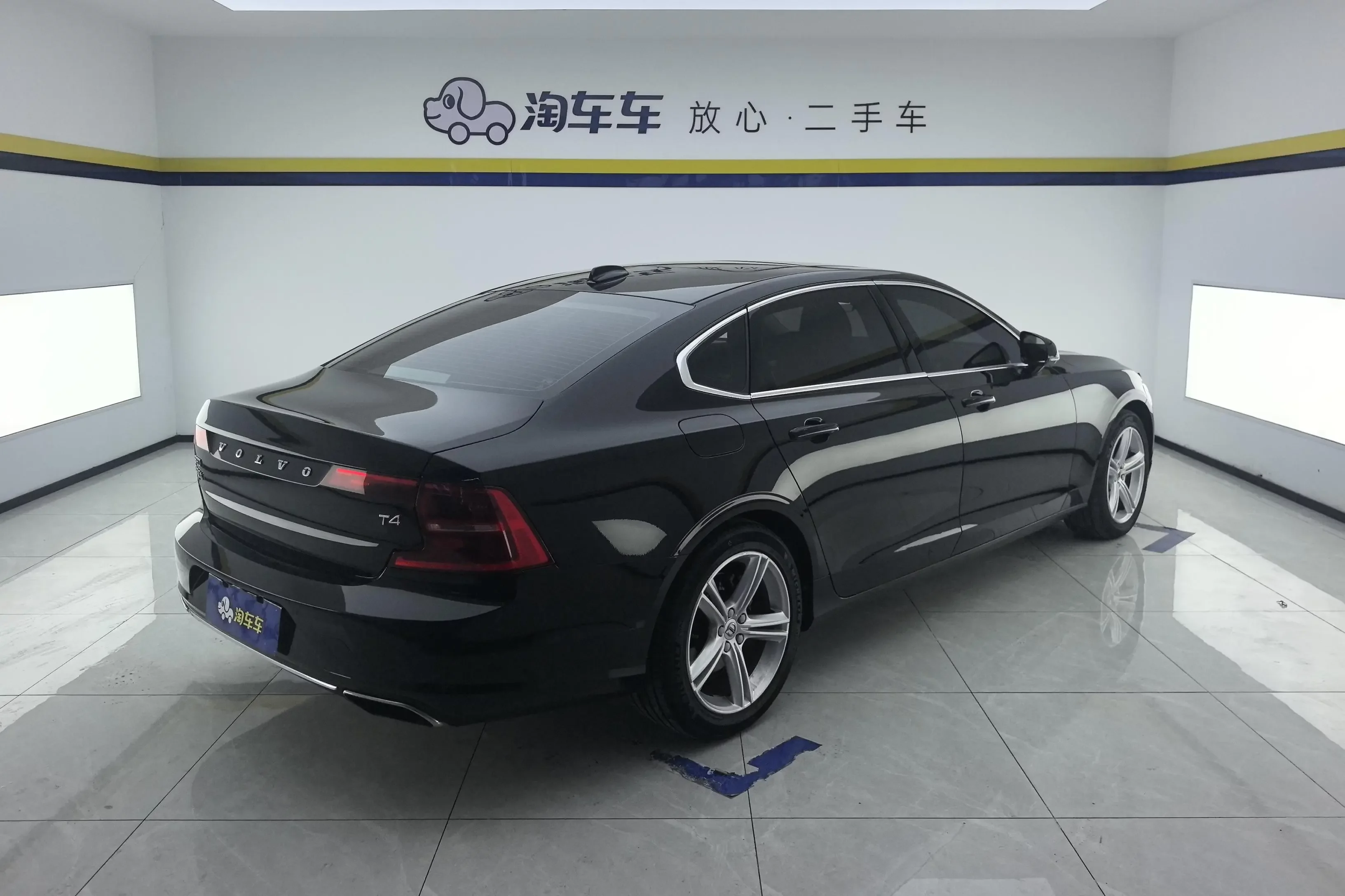Volvo S90
