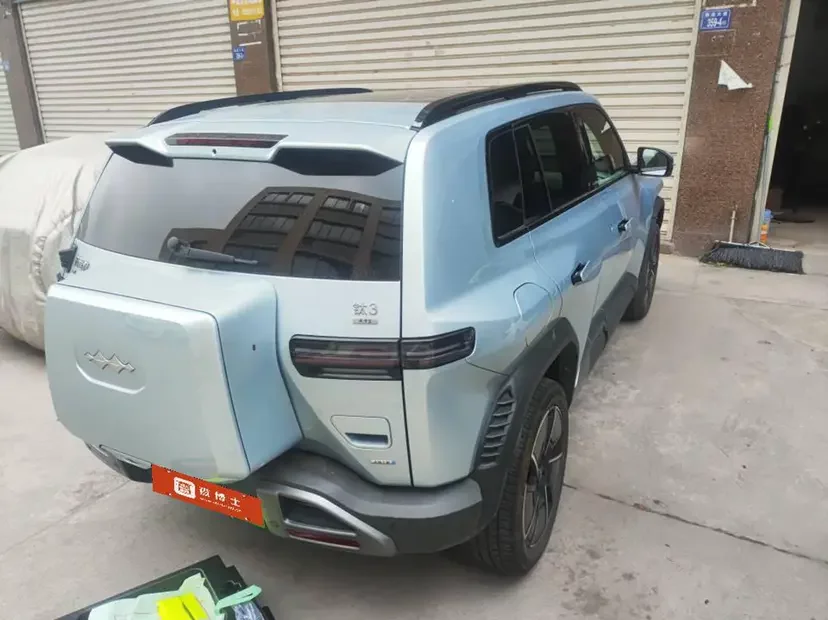 BYD Leopard Titanium 3