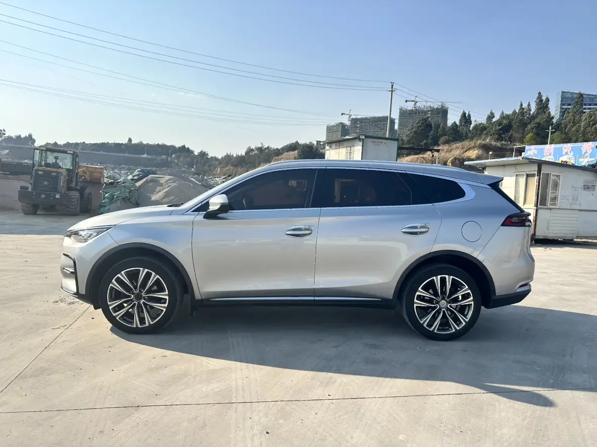 BYD Tang