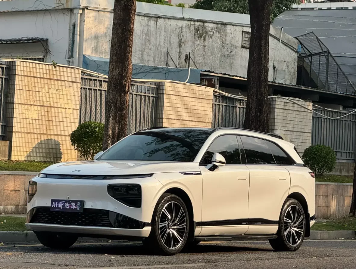 Xpeng G9