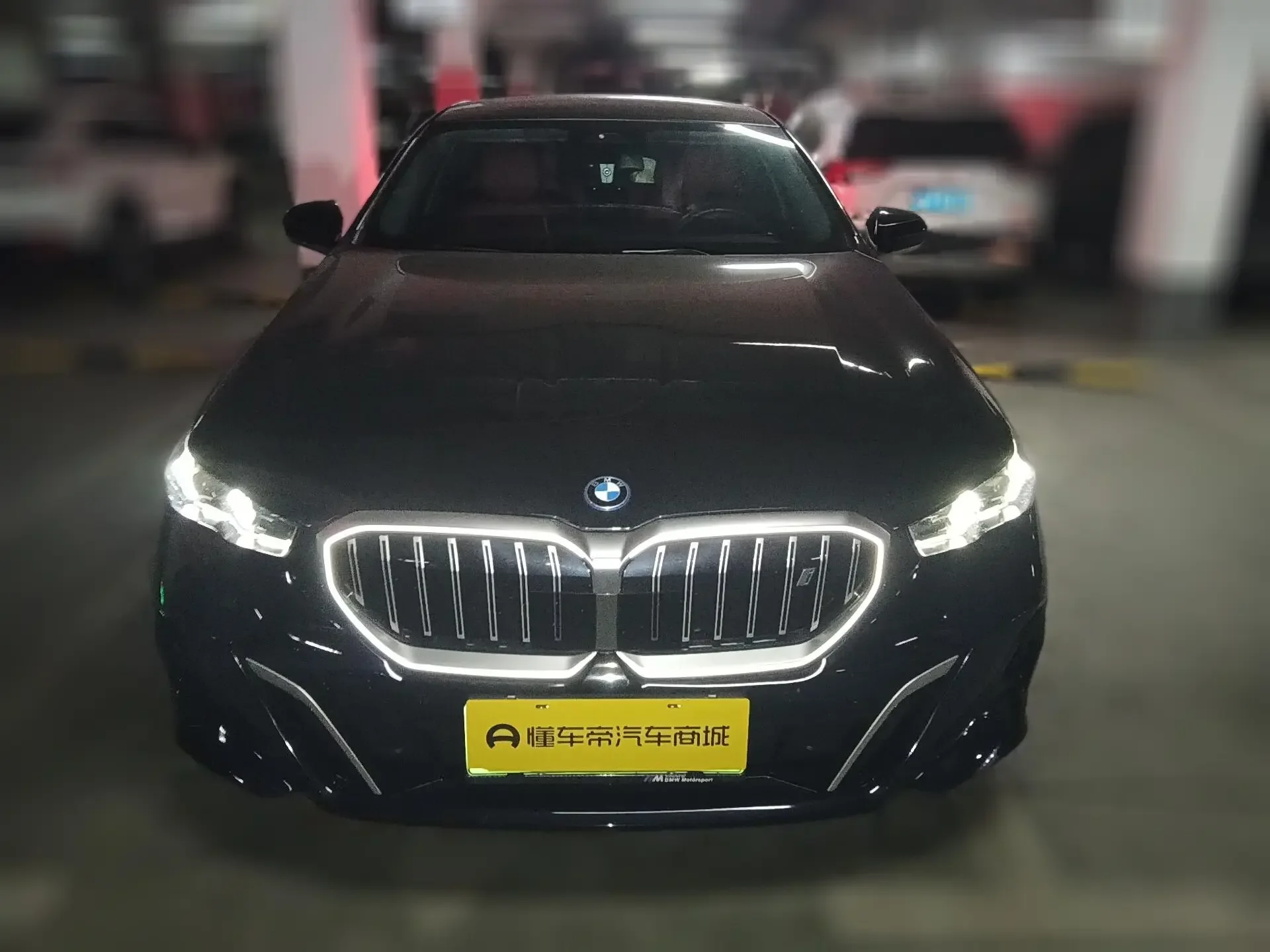 BMW i5