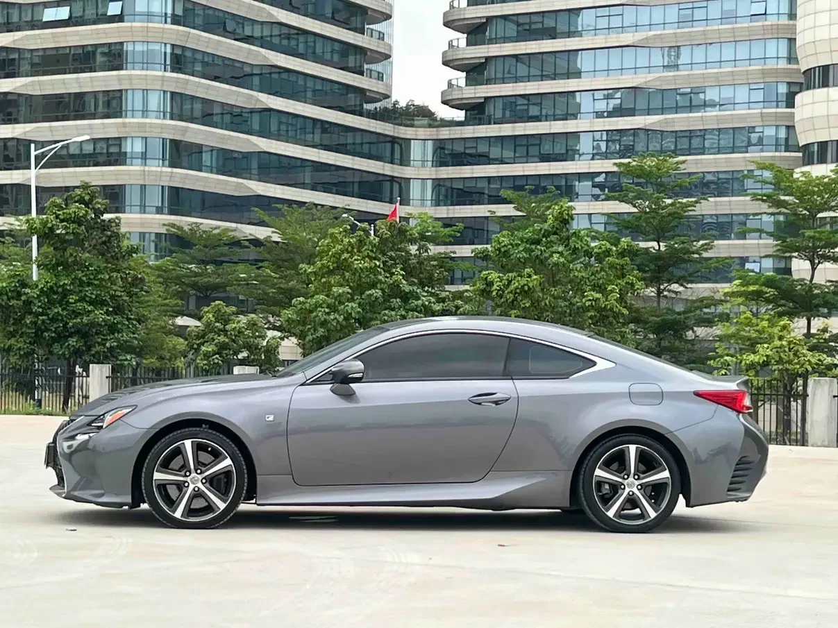 Lexus RC