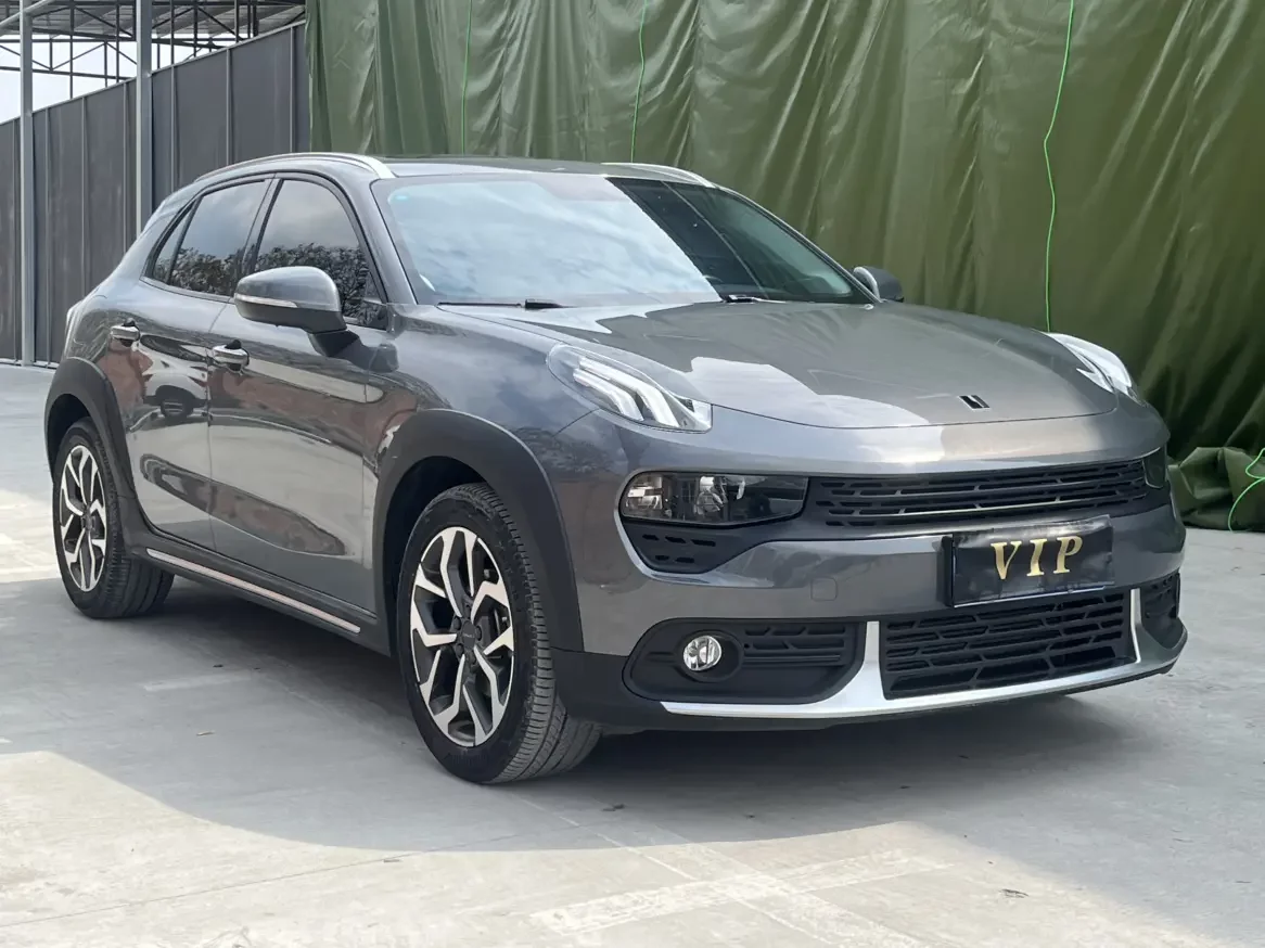 Lynk & Co 02