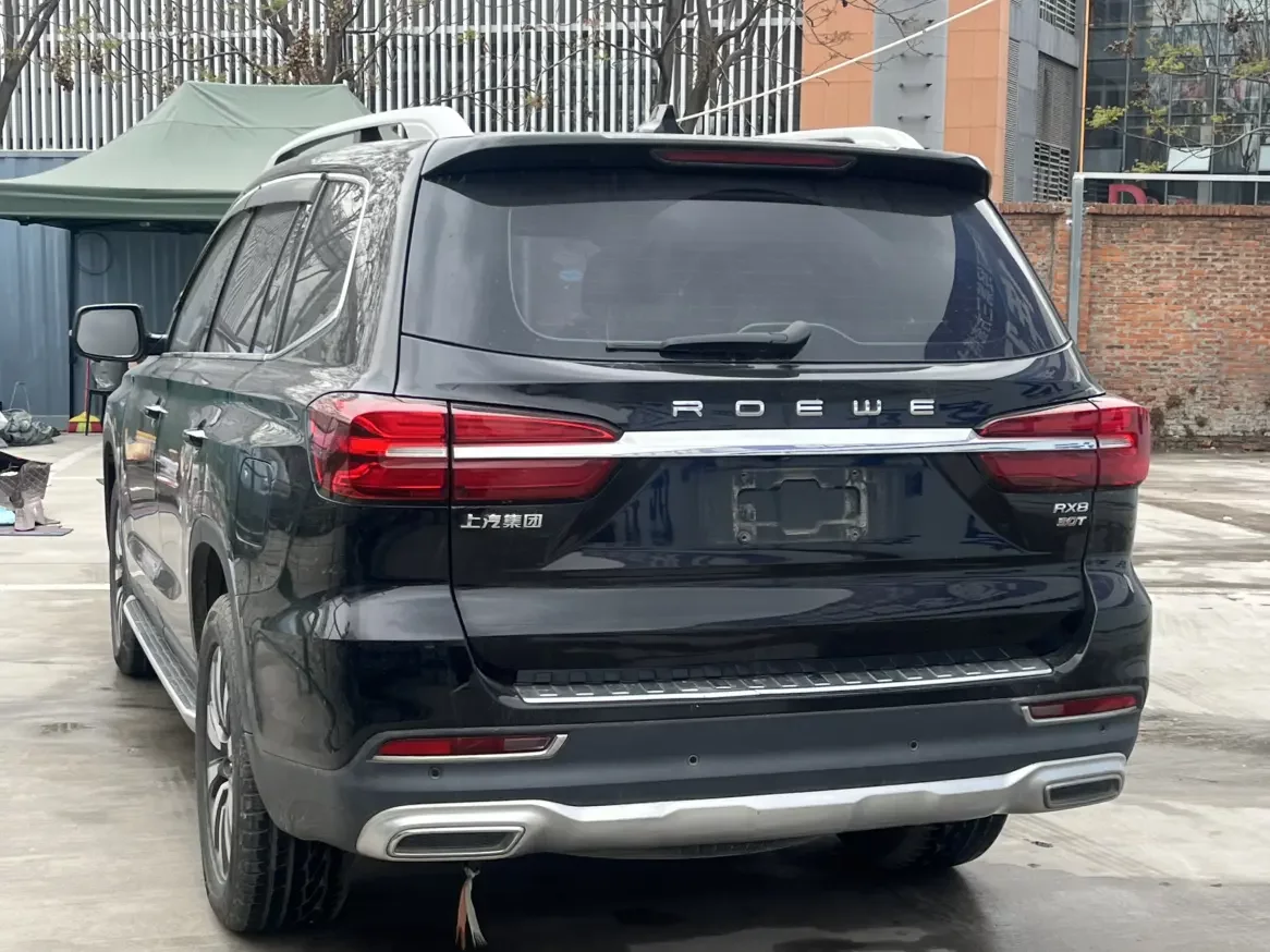Roewe RX8